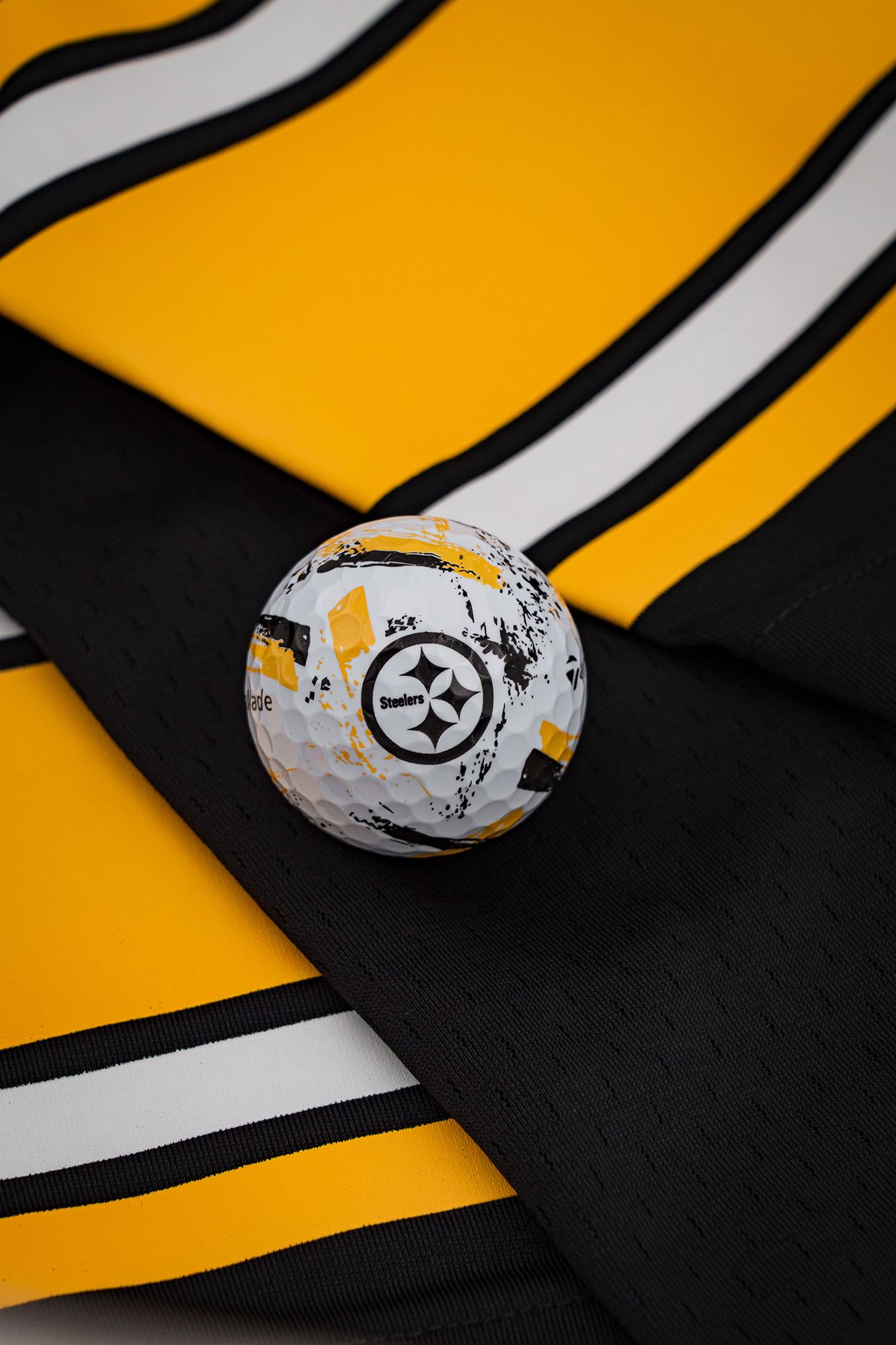 TaylorMade 2025 SpeedSoft Ink Pittsburgh Steelers Golf Balls product image
