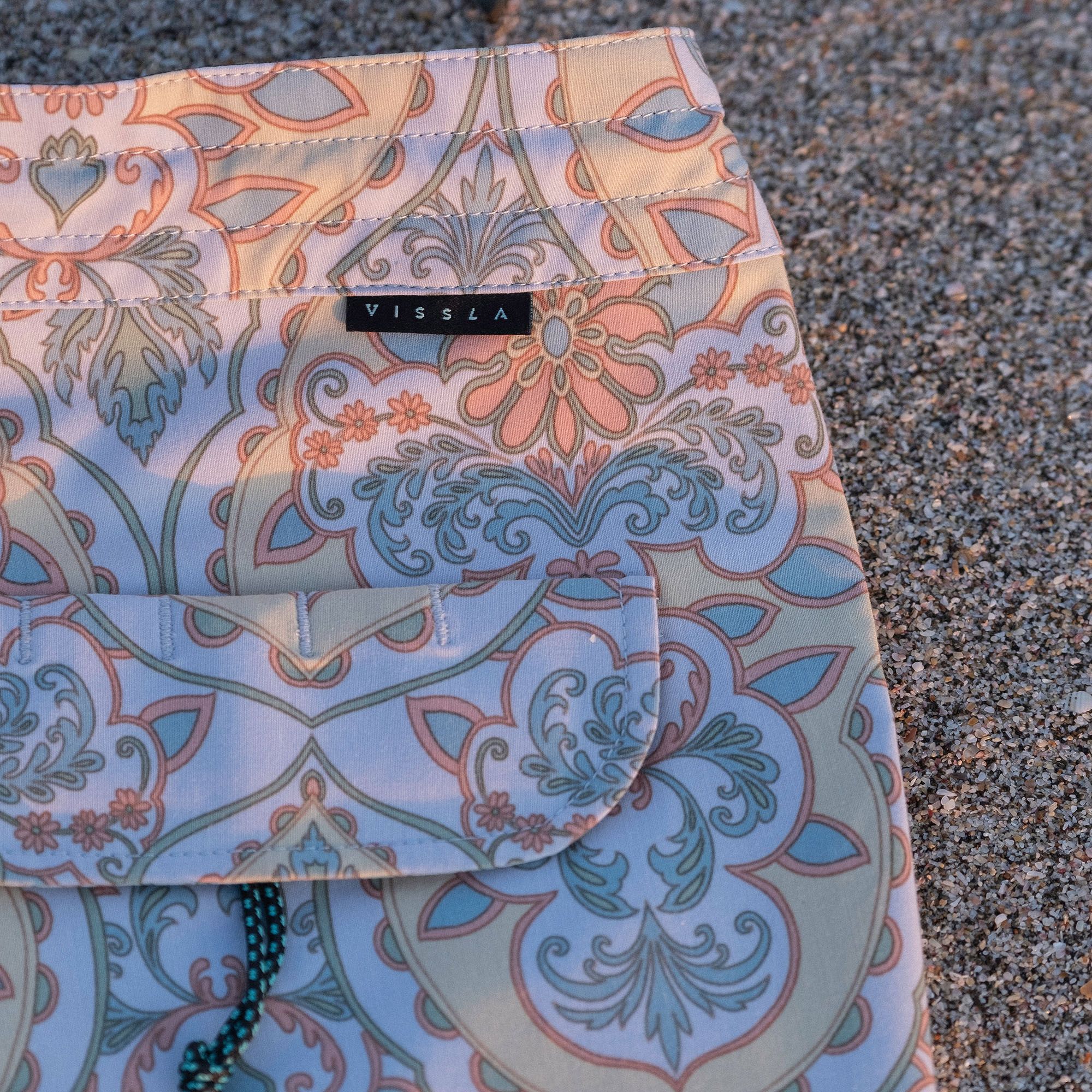 Vissla Men's Mundaka 17.5" Boardshorts product image