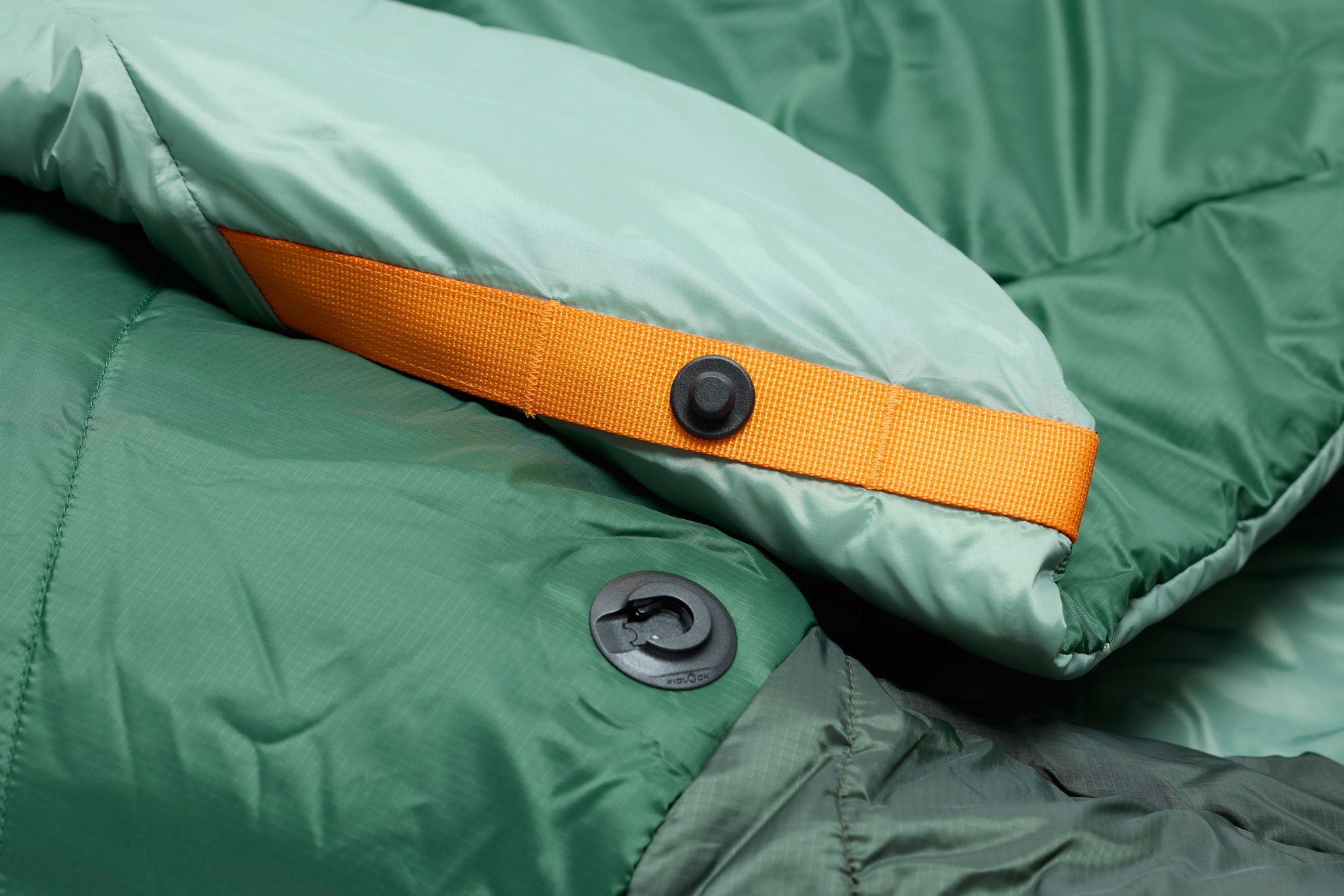 Marmot Wraptor Synthetic 30 Sleeping Bag product image