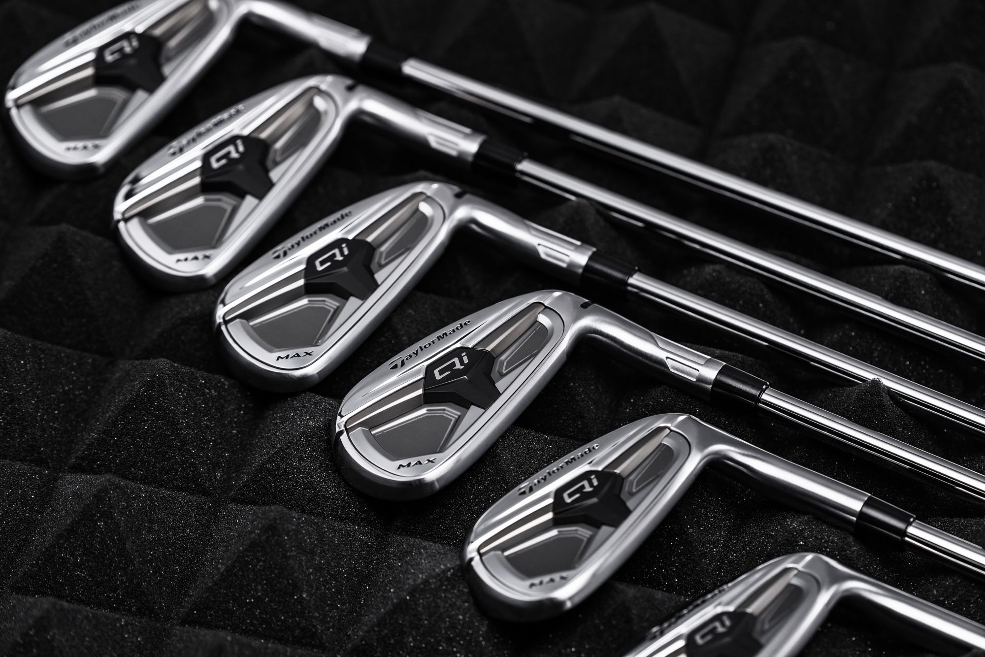 Used TaylorMade Qi MAX Irons product image