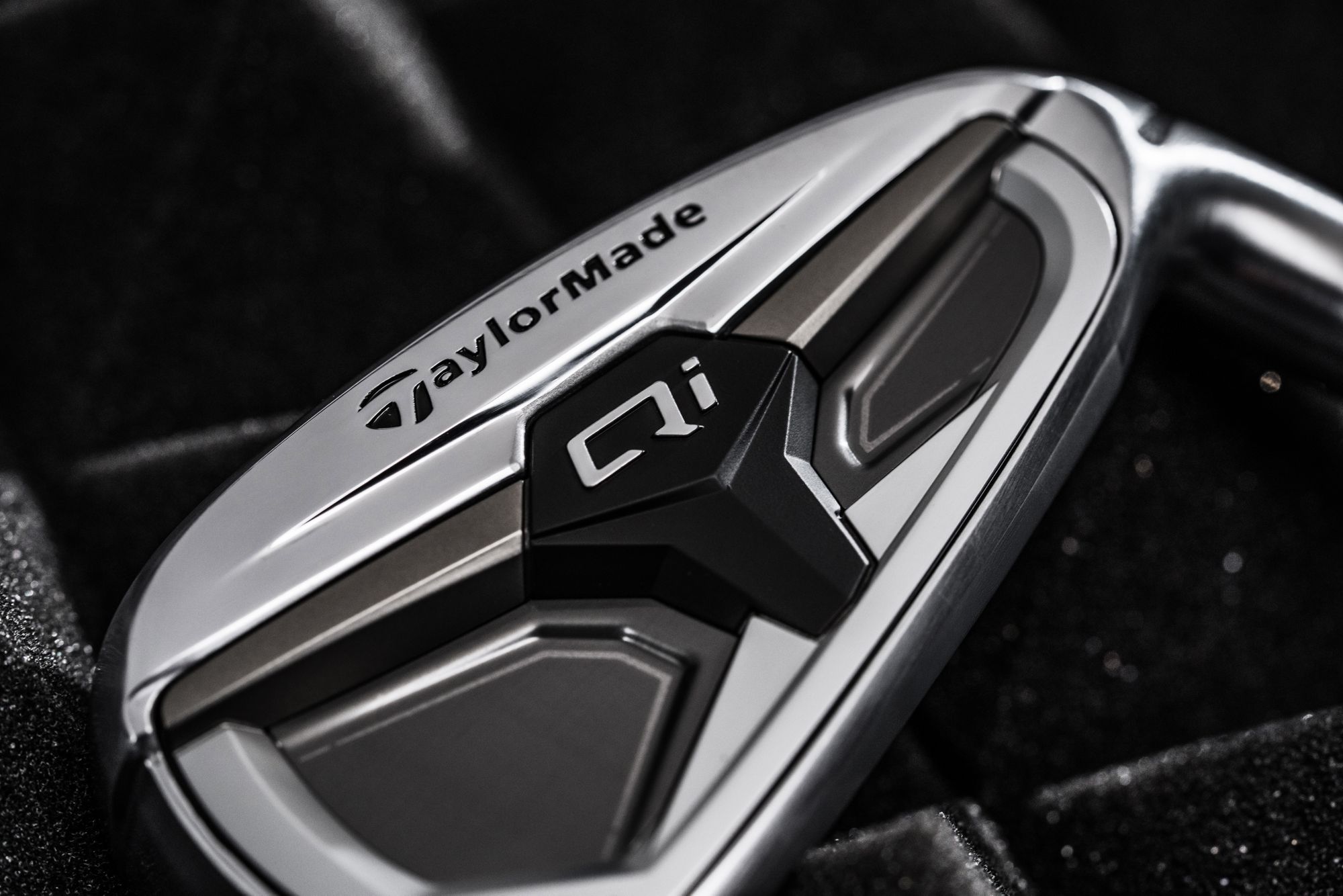 TaylorMade Qi MAX Irons product image
