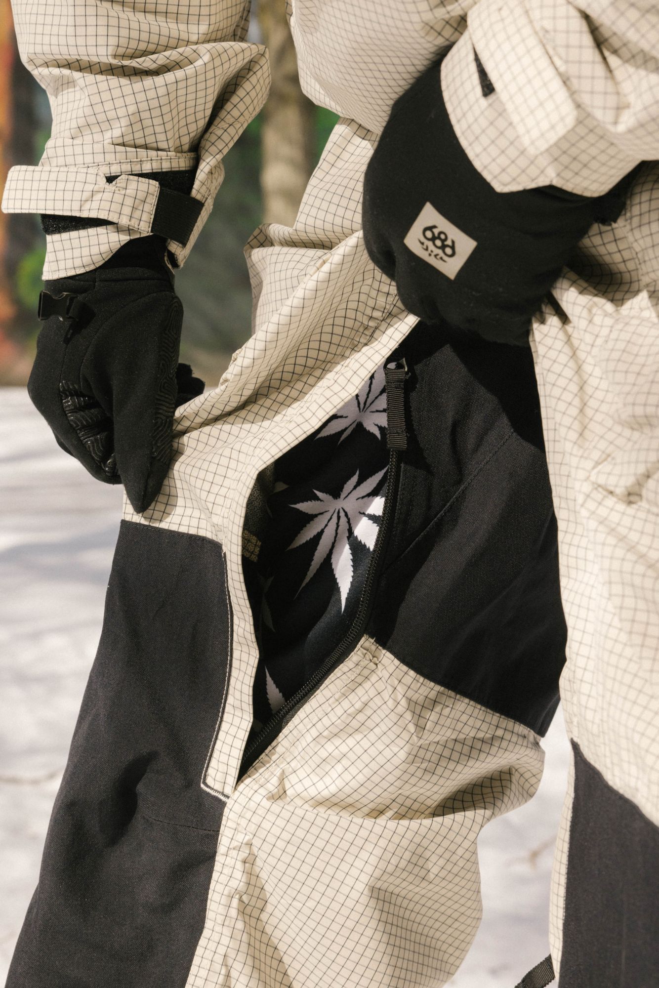 686 Men's Ghost 2.5L Pants product image