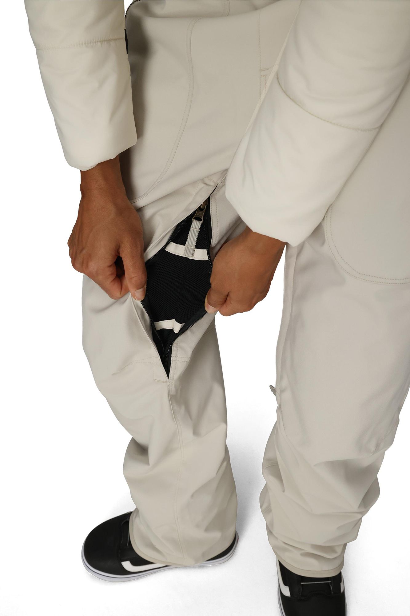 686 Women's Black Magic Insulated Bib product image