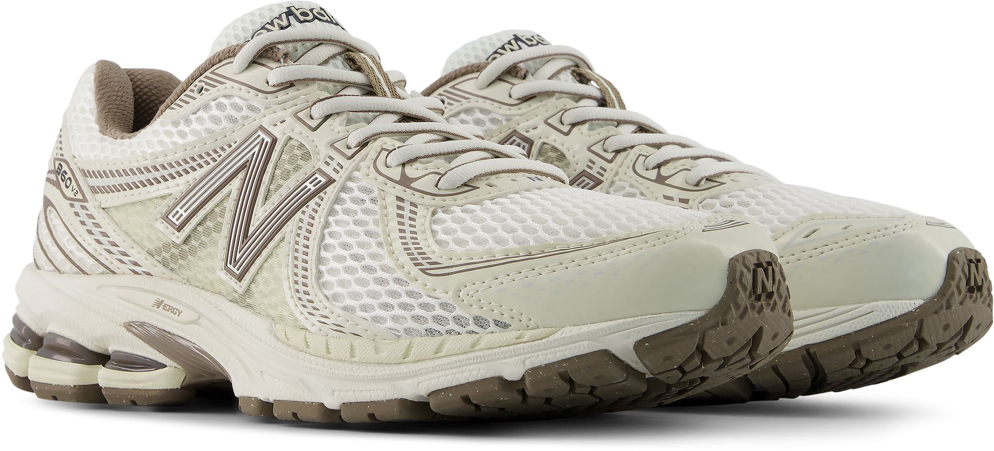 New Balance 860v2 Shoes product image