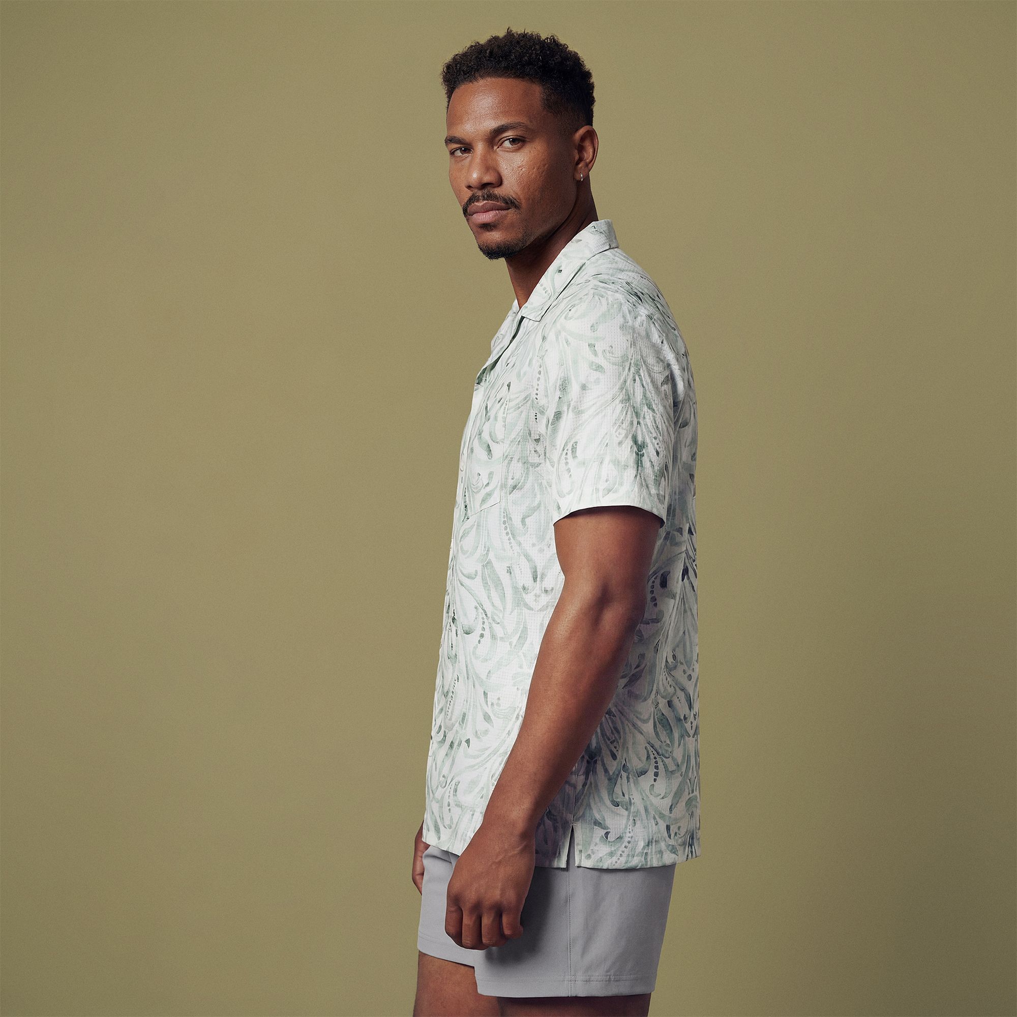 VRST Men's Performance Resort Shirt product image