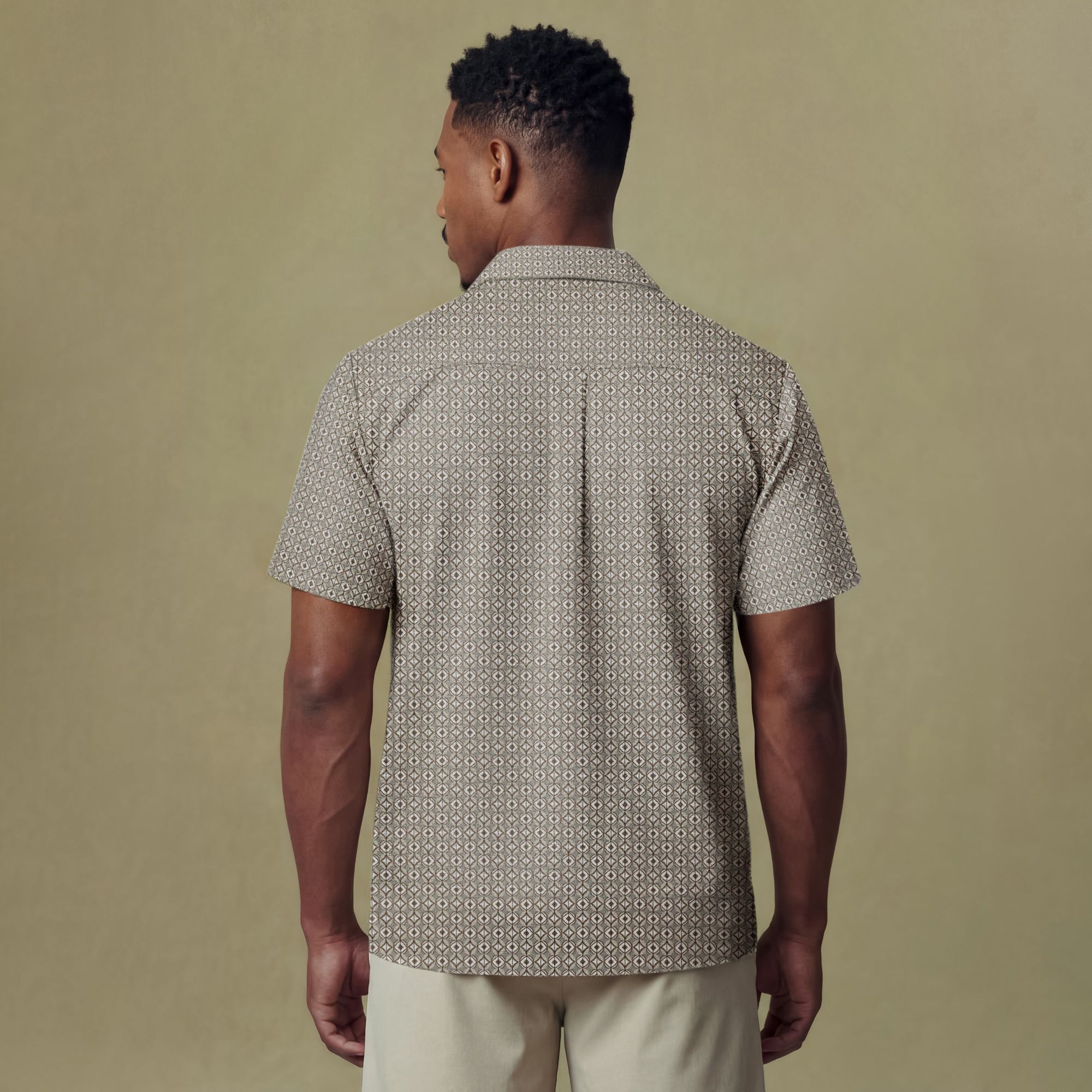 VRST Men's Performance Resort Shirt product image