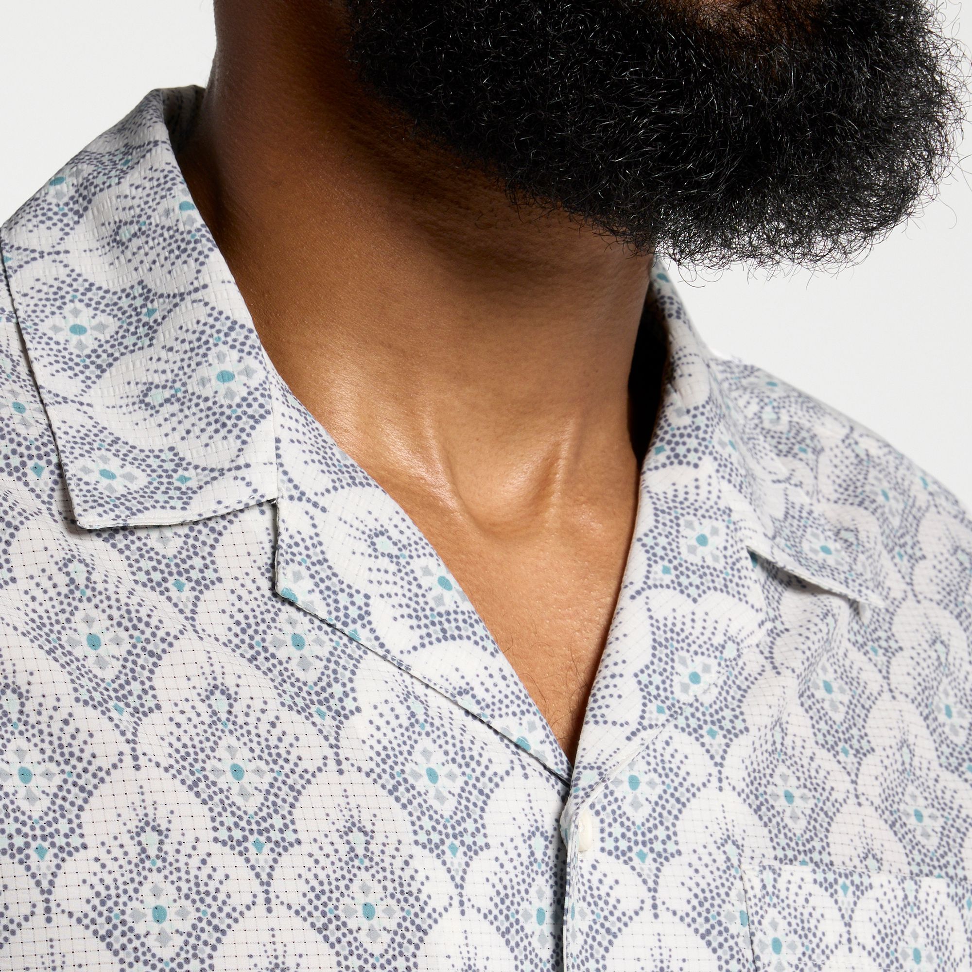 VRST Men's Performance Resort Shirt product image