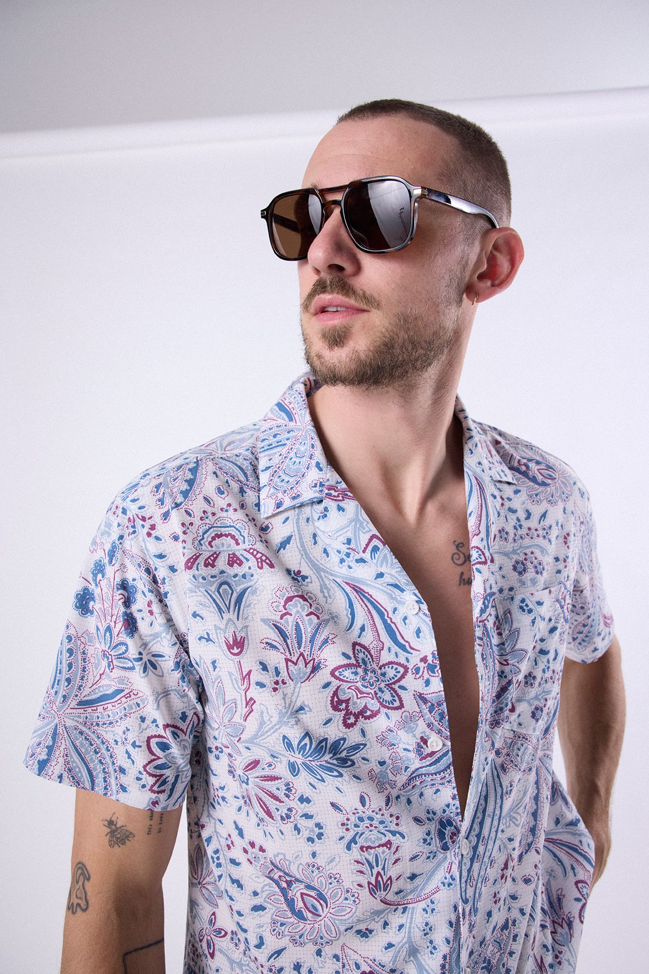 VRST Men's Performance Resort Shirt product image