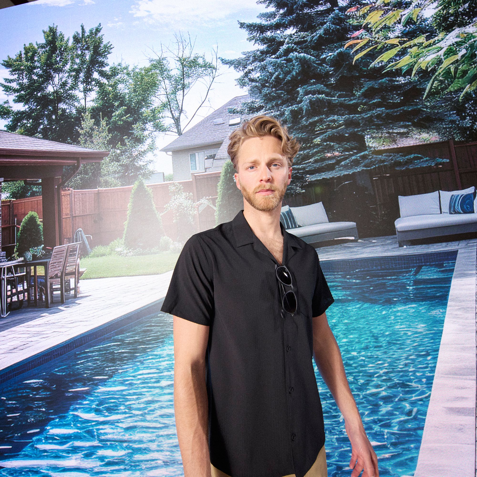 VRST Men's Performance Resort Shirt product image