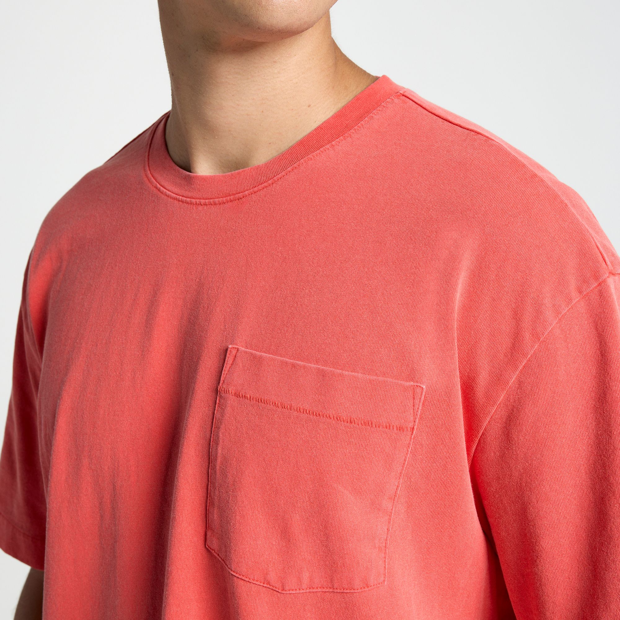 VRST Men's Oversized Pocket Tee product image