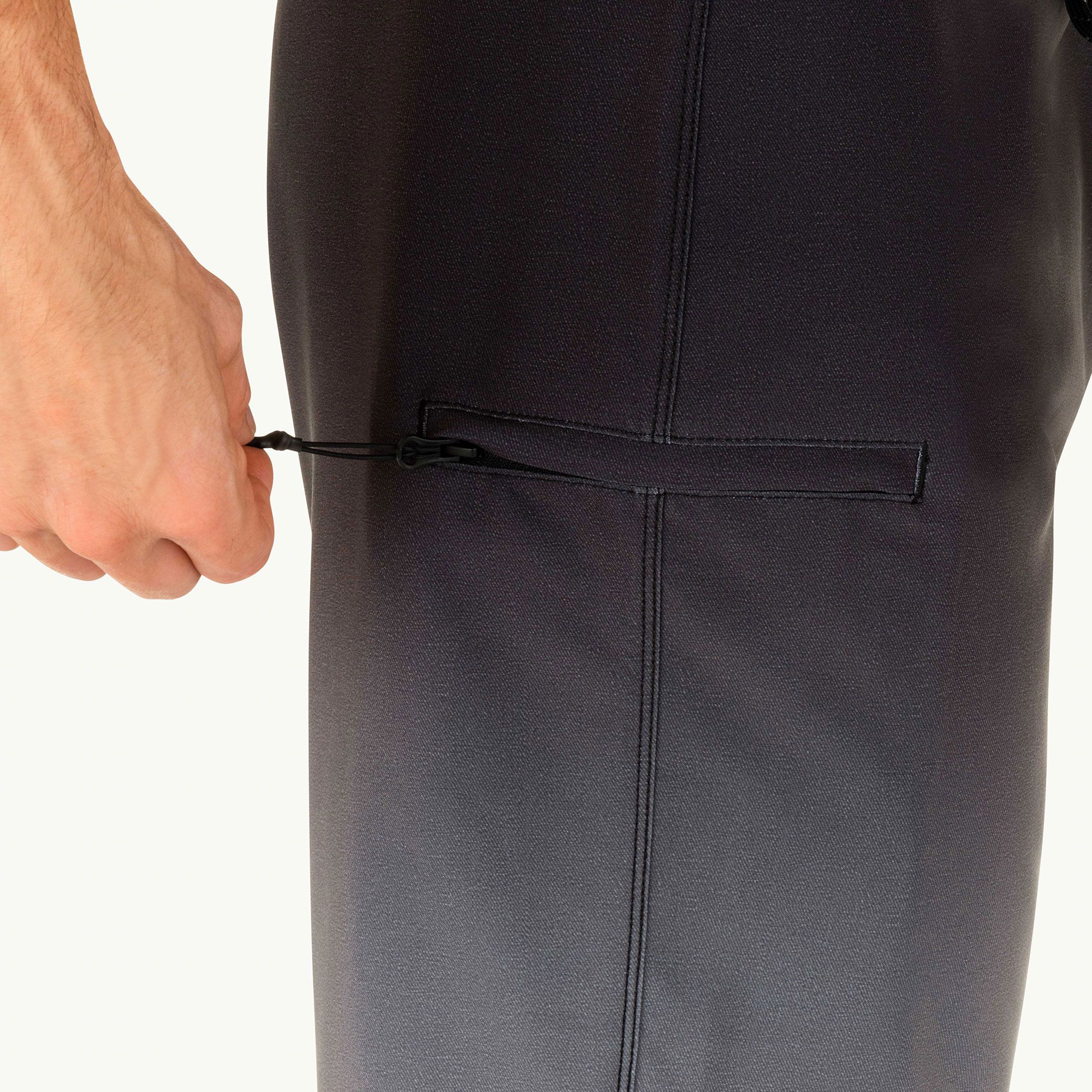 Hurley Men's Weekender Zip 20"Boardshorts product image