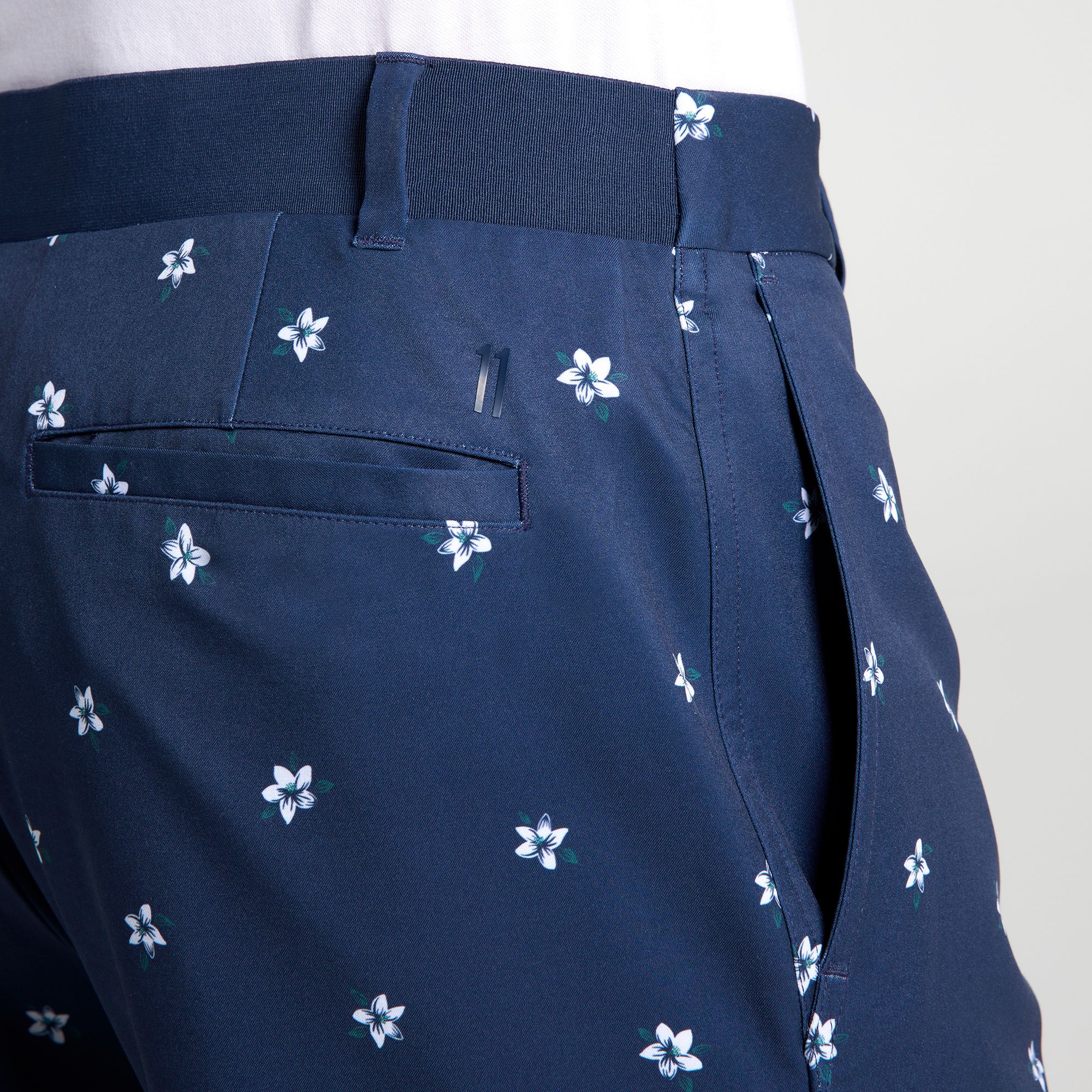 Walter Hagen Men's Performance 11 PureFlex 9" Golf Short product image