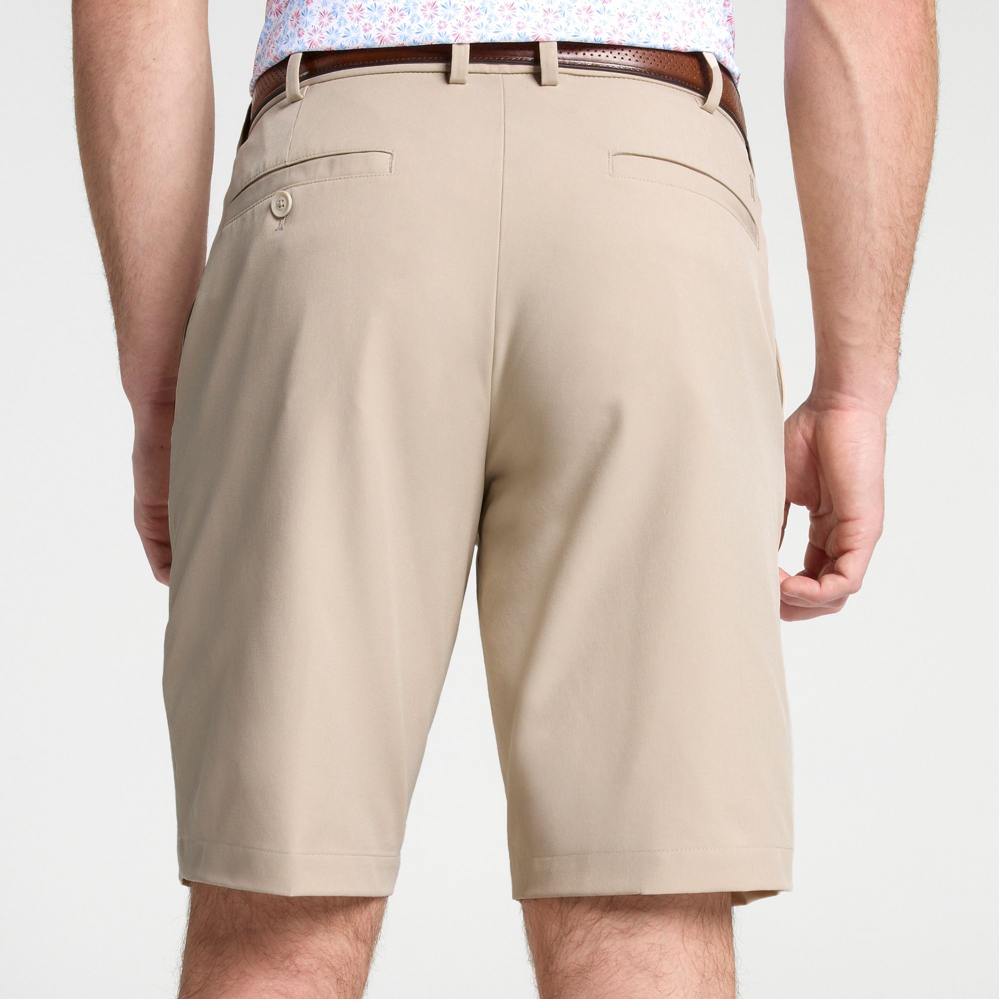Walter Hagen Men's Performance 11 Traditional Perforated 10" Golf Short product image