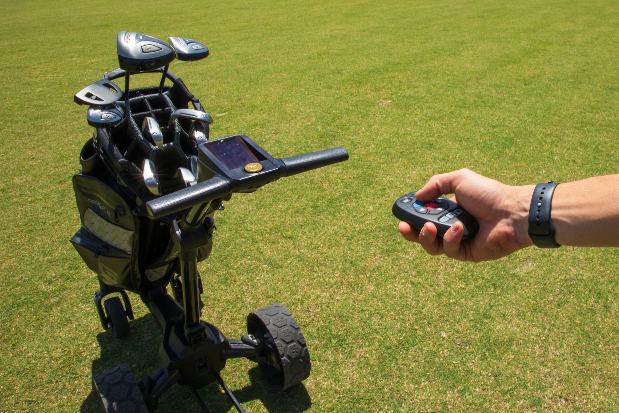MGI Ai Navigator Halo Electric Golf Caddy product image