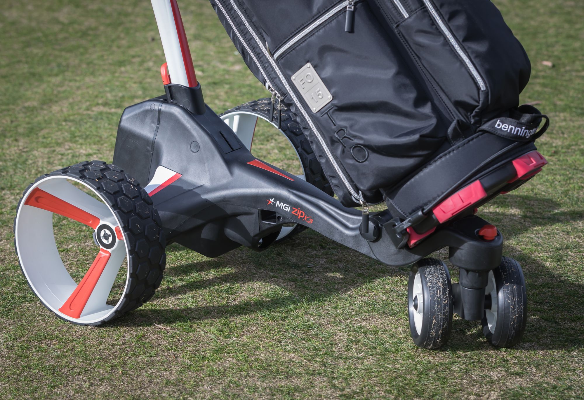MGI Zip X3 Lithium Electric Golf Caddie product image