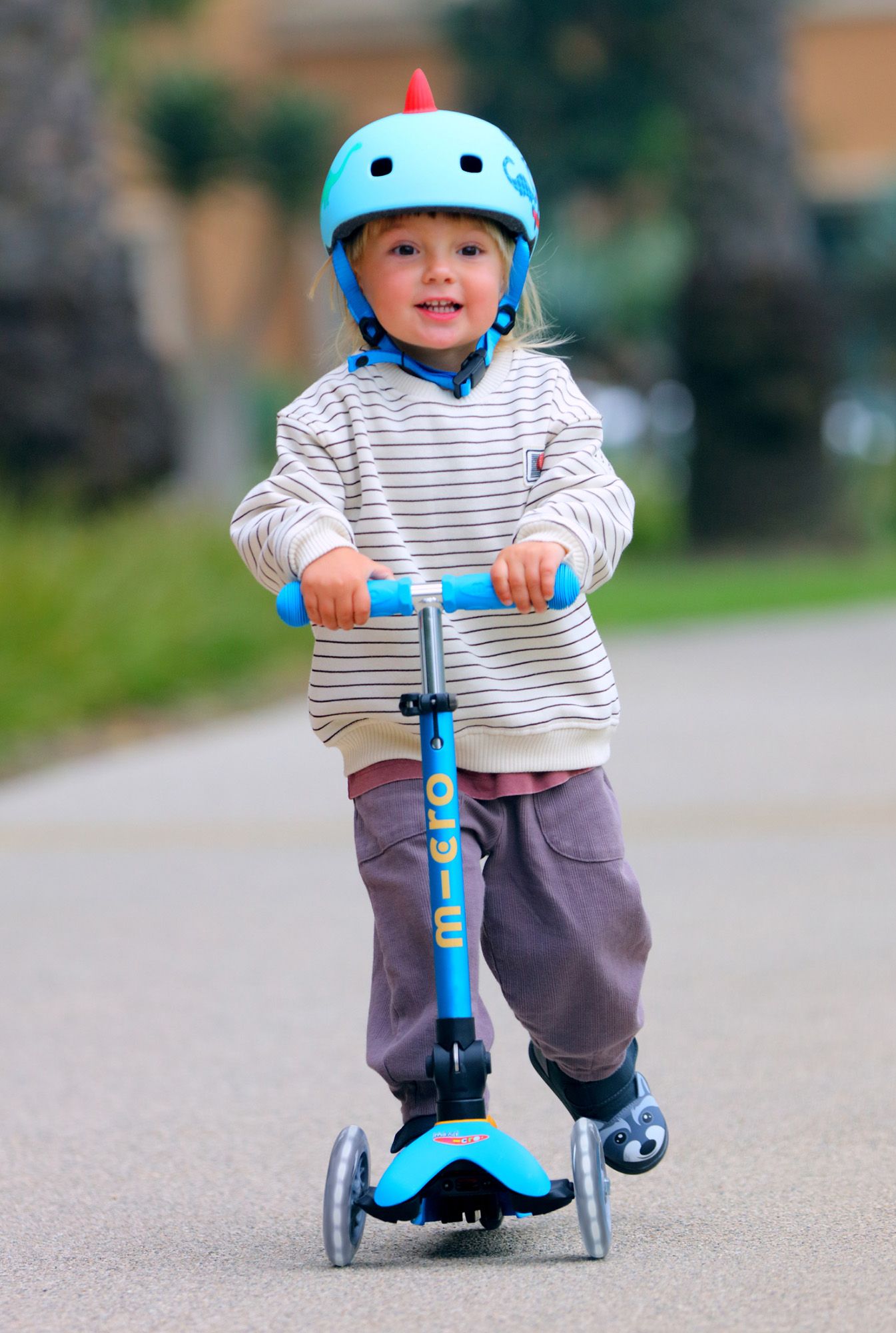 Micro Kickboard Mini Foldable LED Scooter product image