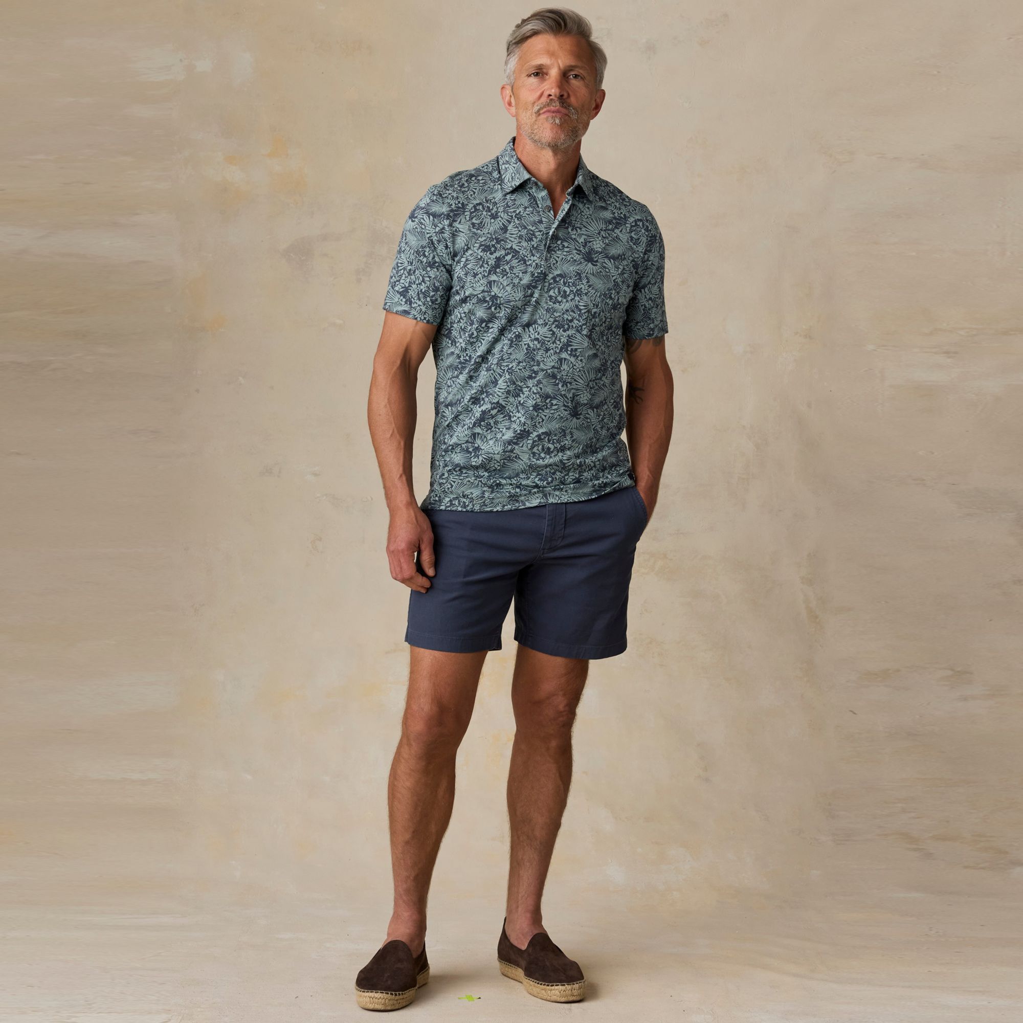 Faherty Men's Movement Pique Pocket Short Sleeve Polo product image