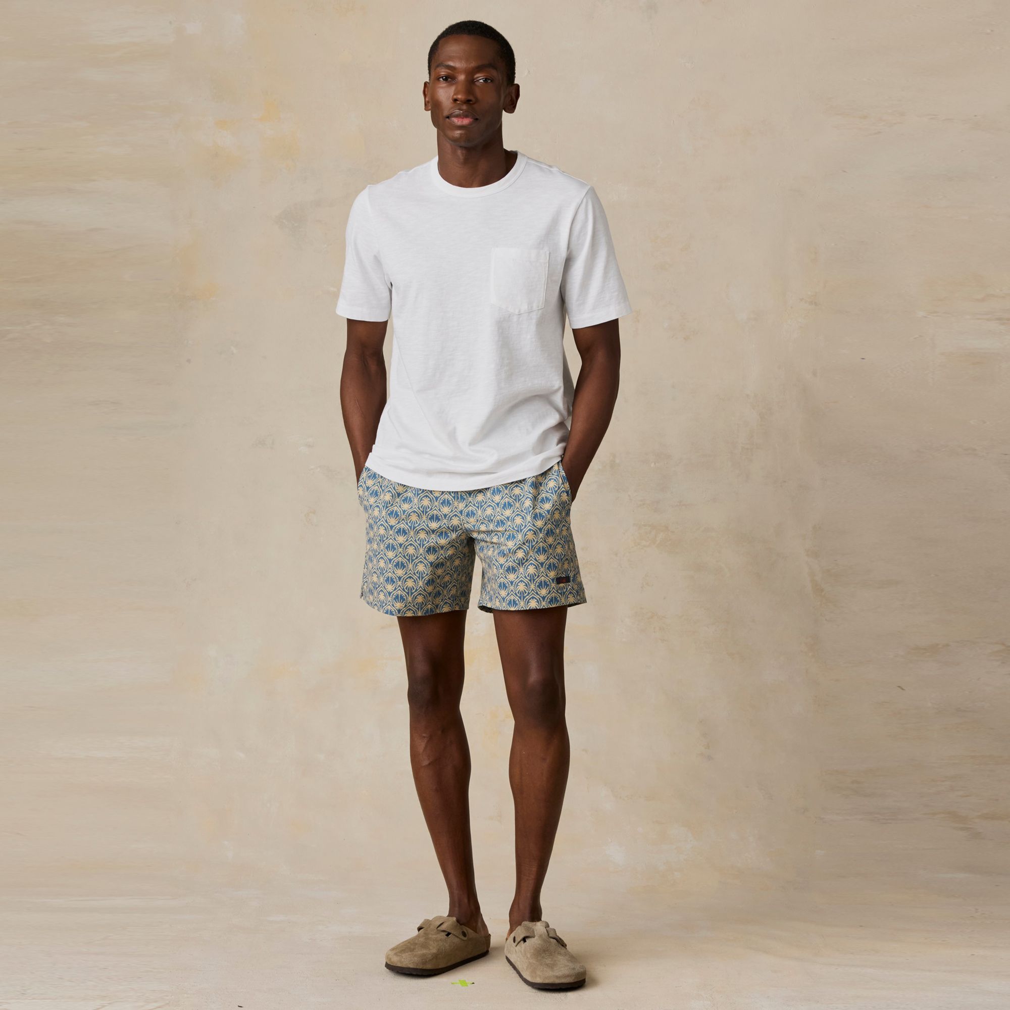 Faherty  Men's Sunwashed Short Sleeve Graphic Pockt T-shirt product image