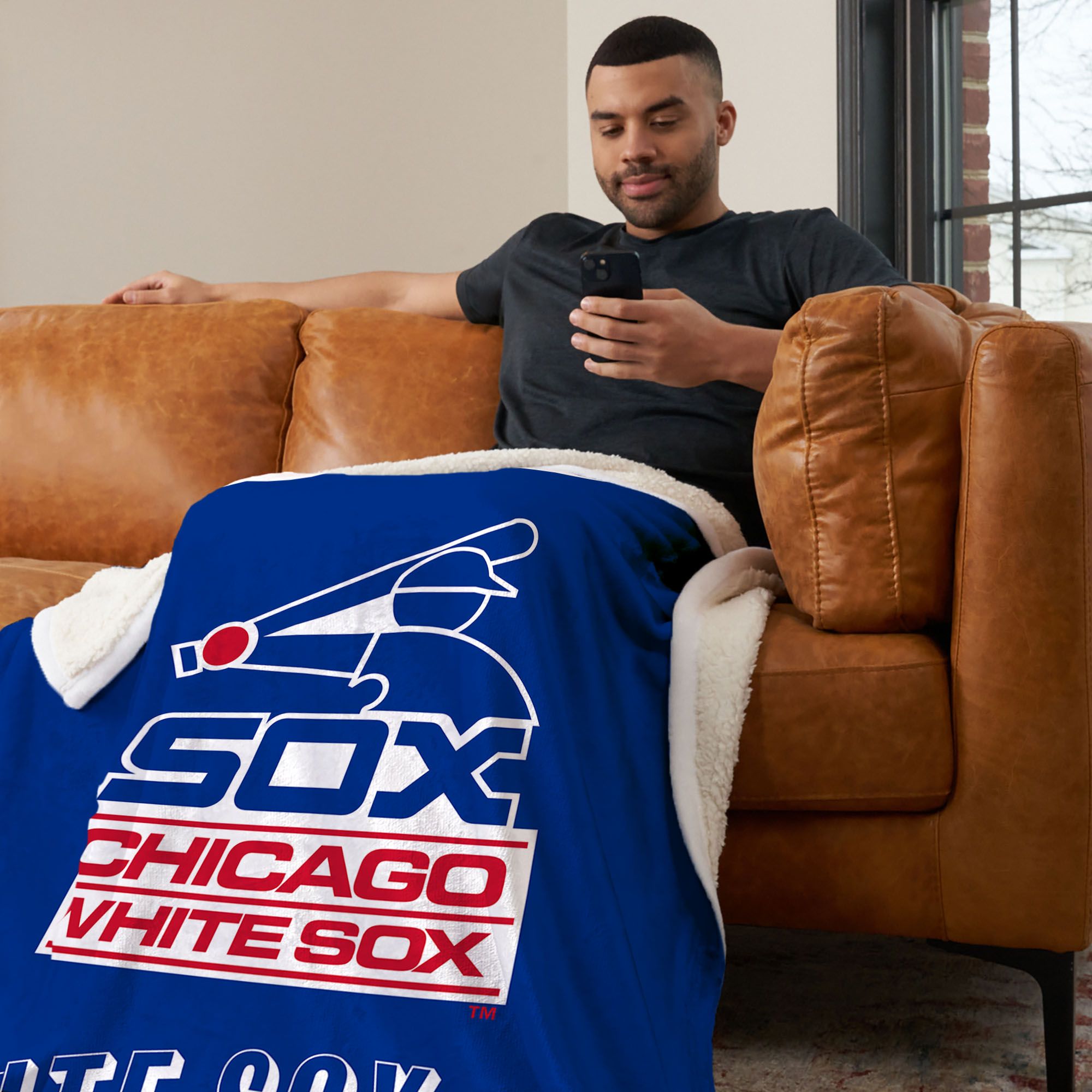 Northwest Chicago White Sox City Connect Throwback Shrpa Throw product image