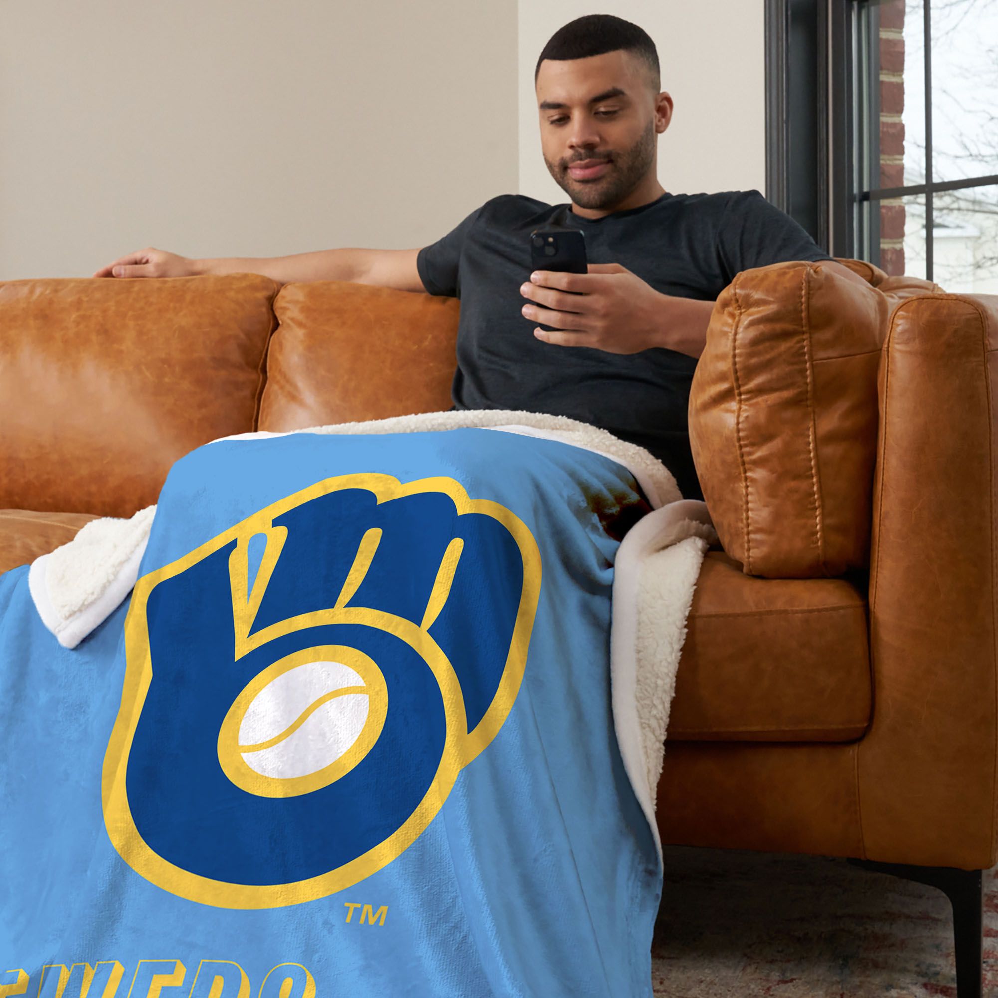 Northwest Milwaukee Brewers City Connect Throwback Shrpa Throw product image