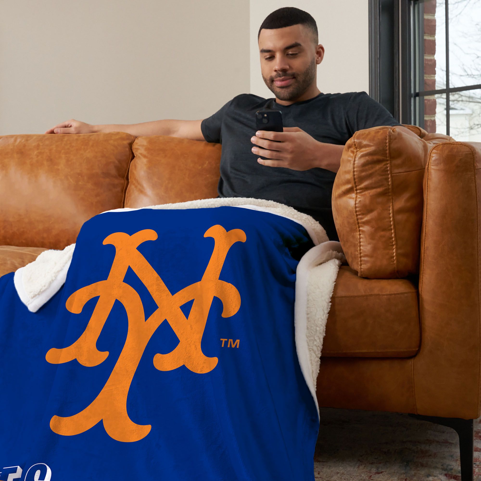 Northwest New York Mets City Connect Throwback Shrpa Throw product image