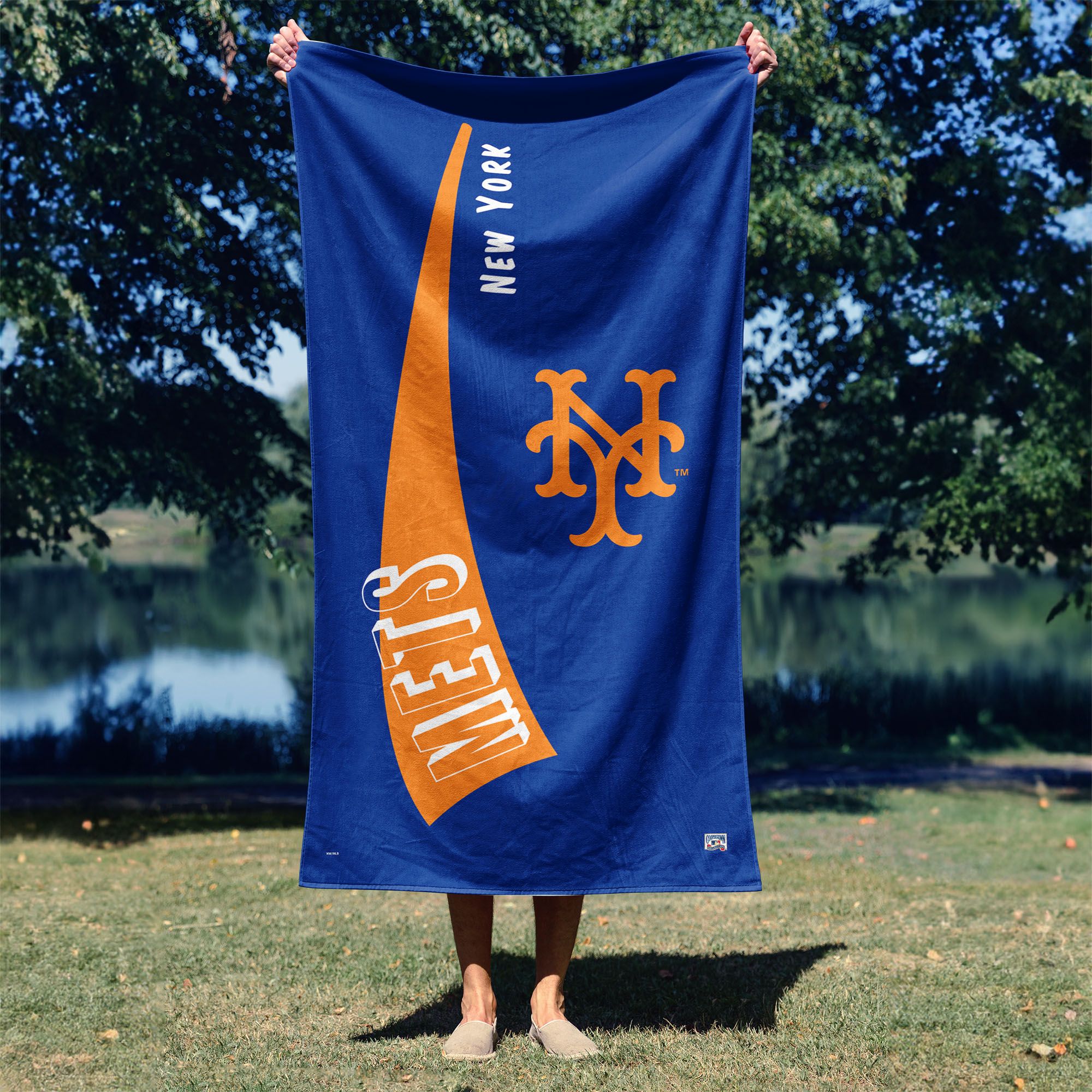 Northwest New York Mets City Connect Throwback Pool Towel product image