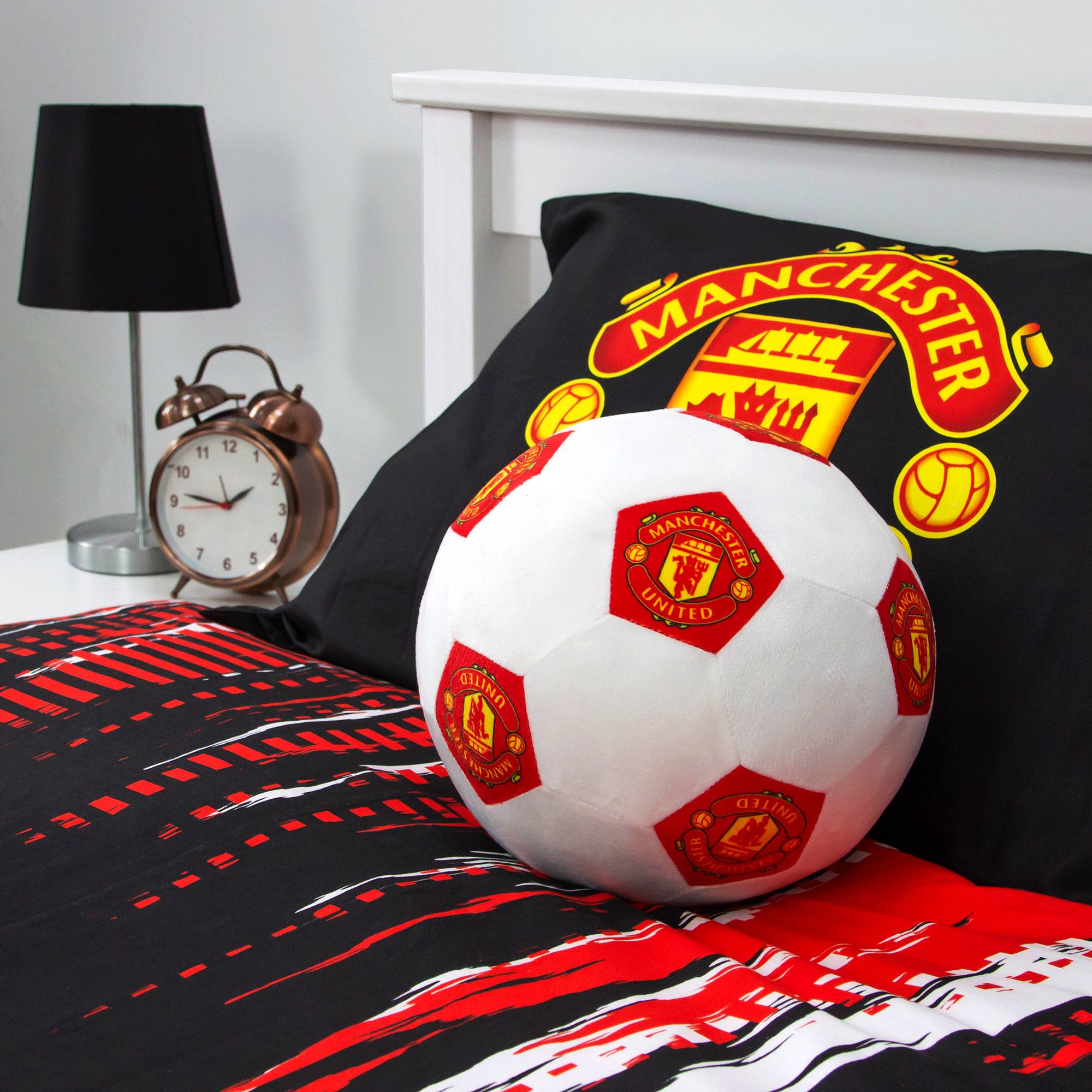 Character World Manchester United 3D Round Cushion product image