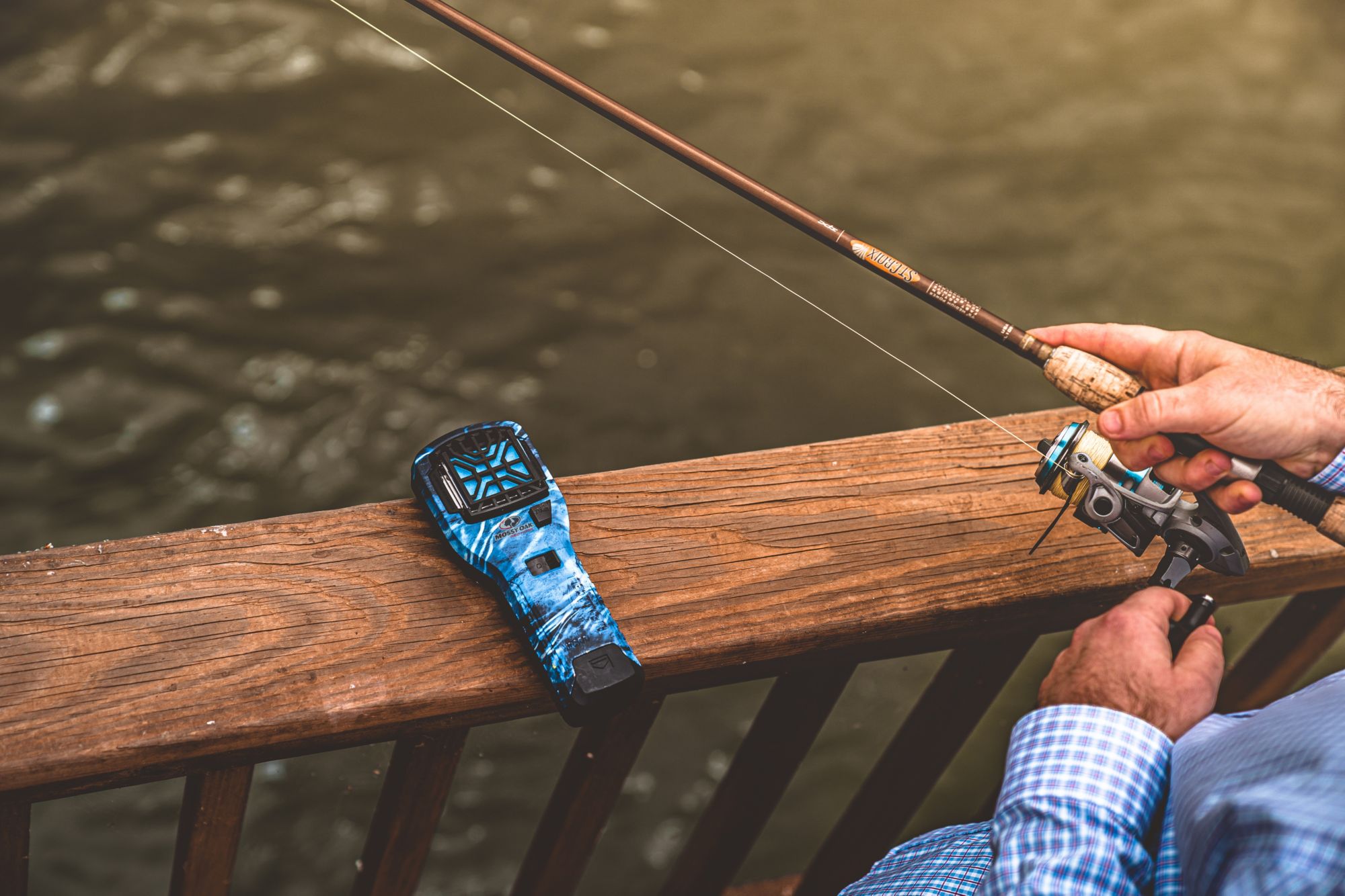 ThermaCELL MR300 Portable Mosquito Repeller Fishing Pack product image