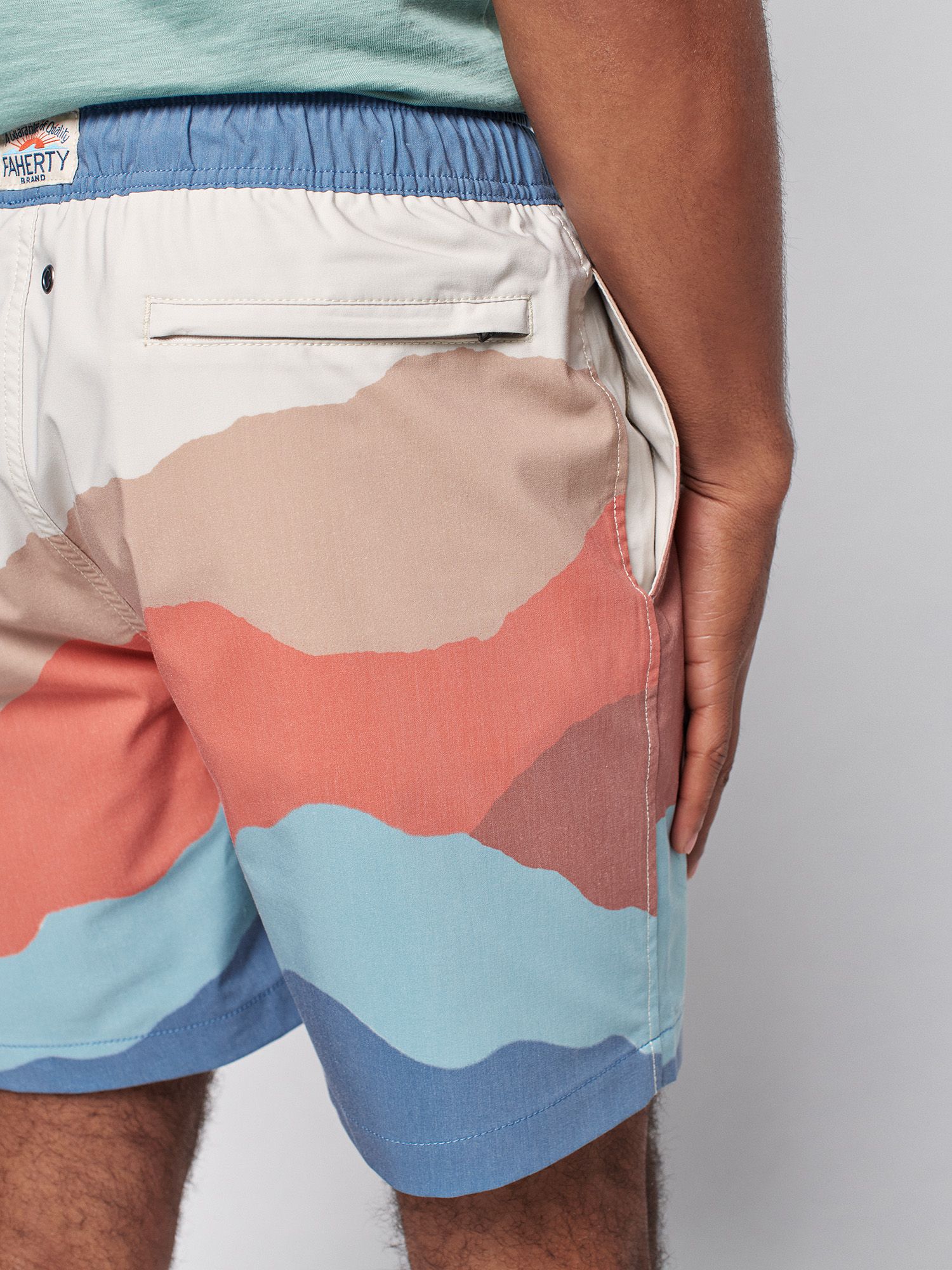 Faherty Men's Scenic Swim Trunks product image