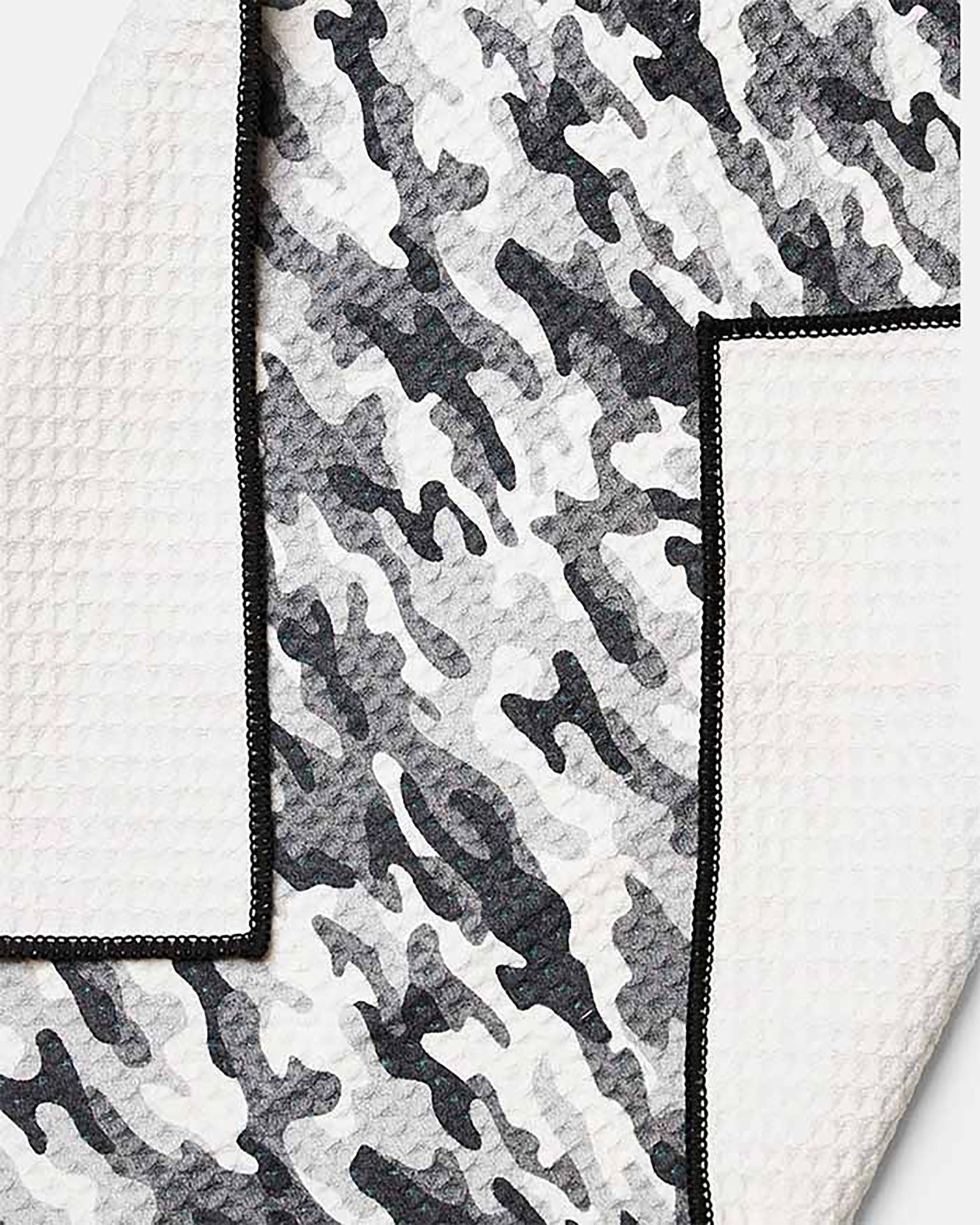 Ghost Golf Magnetic Greenside Golf Towel product image