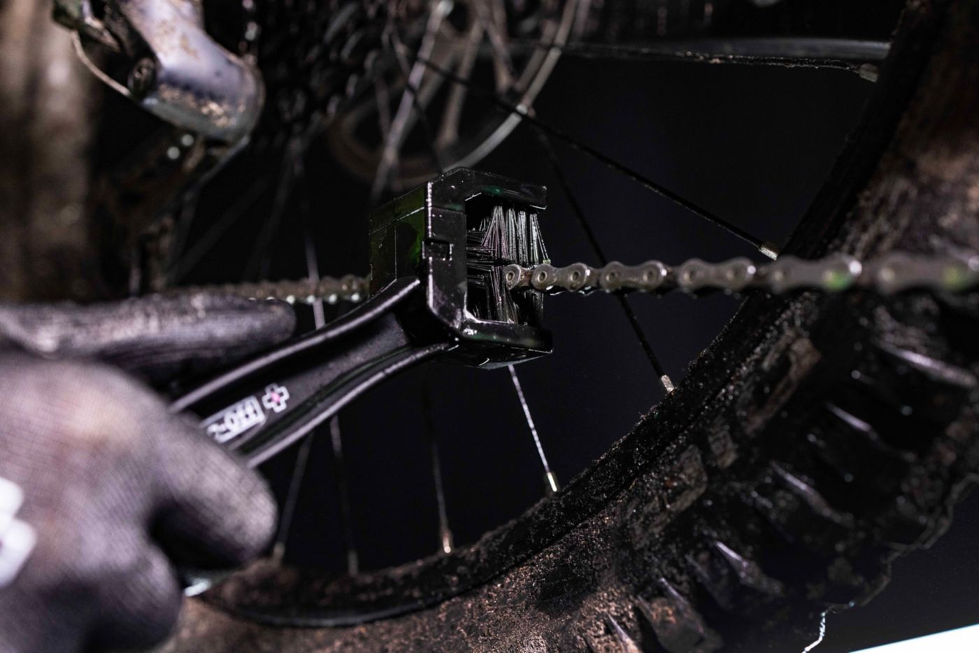 Bicycle chain brush clearance