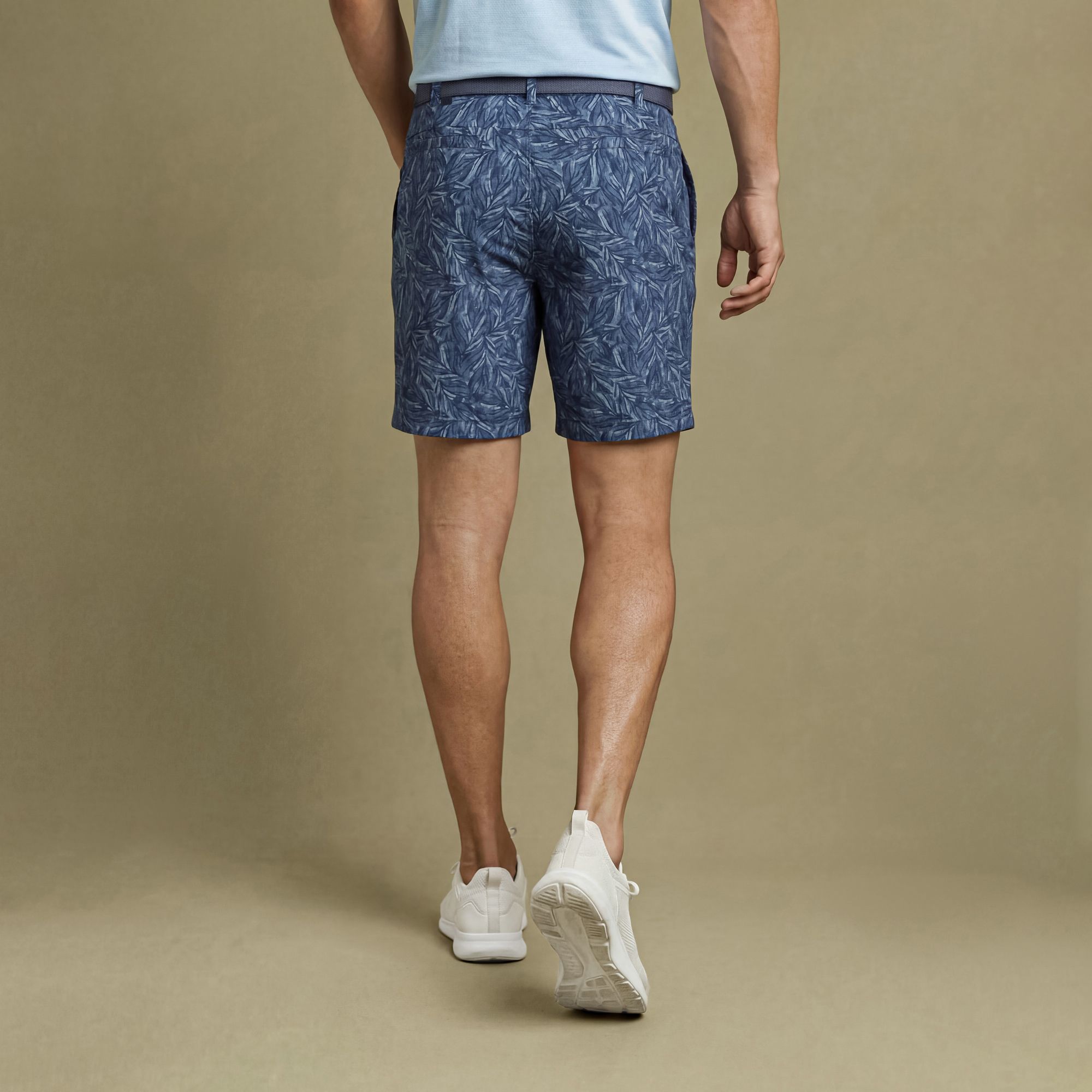 VRST Men's Fairway 8" Golf Short product image