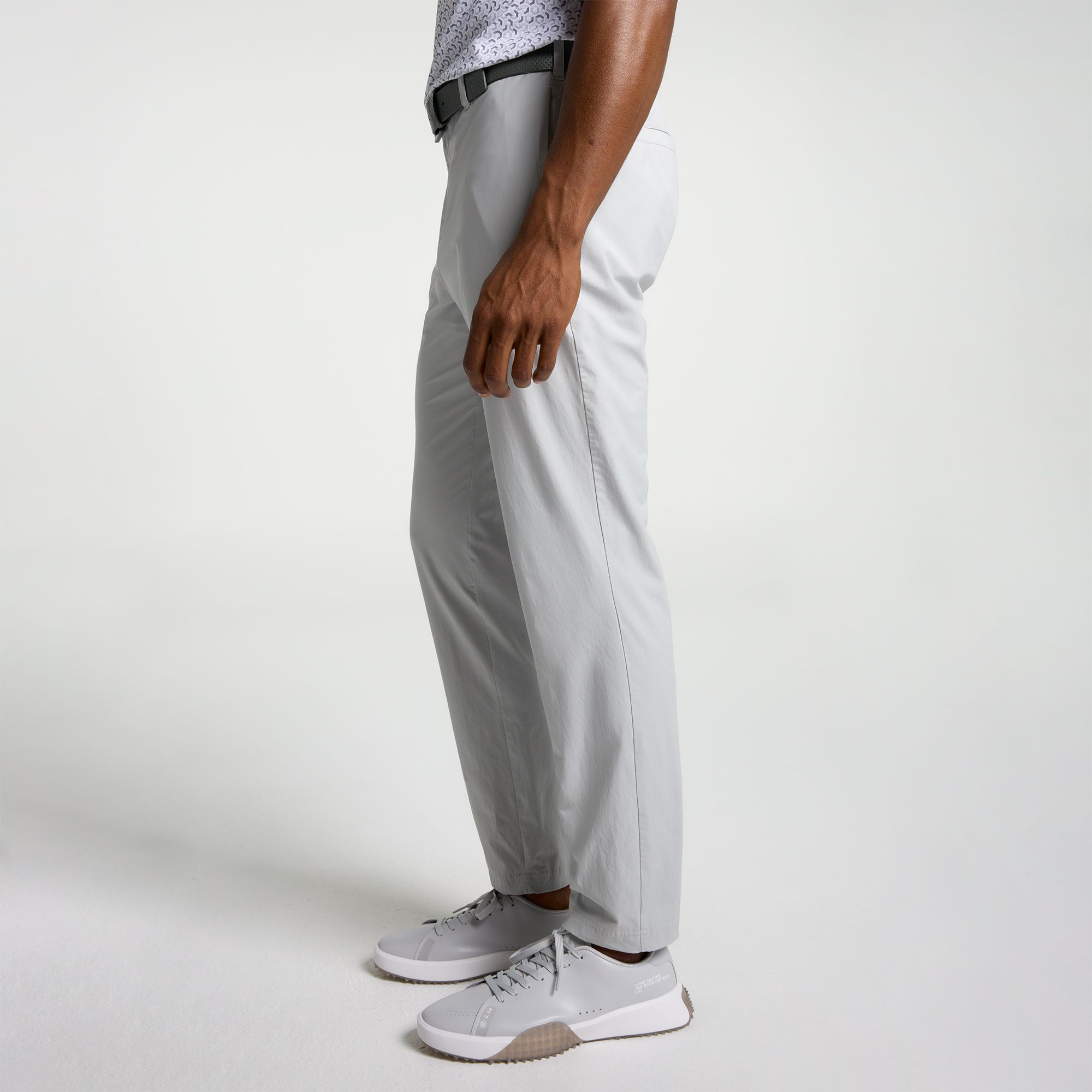 VRST Men's Easy Waist Taper Golf Pant product image