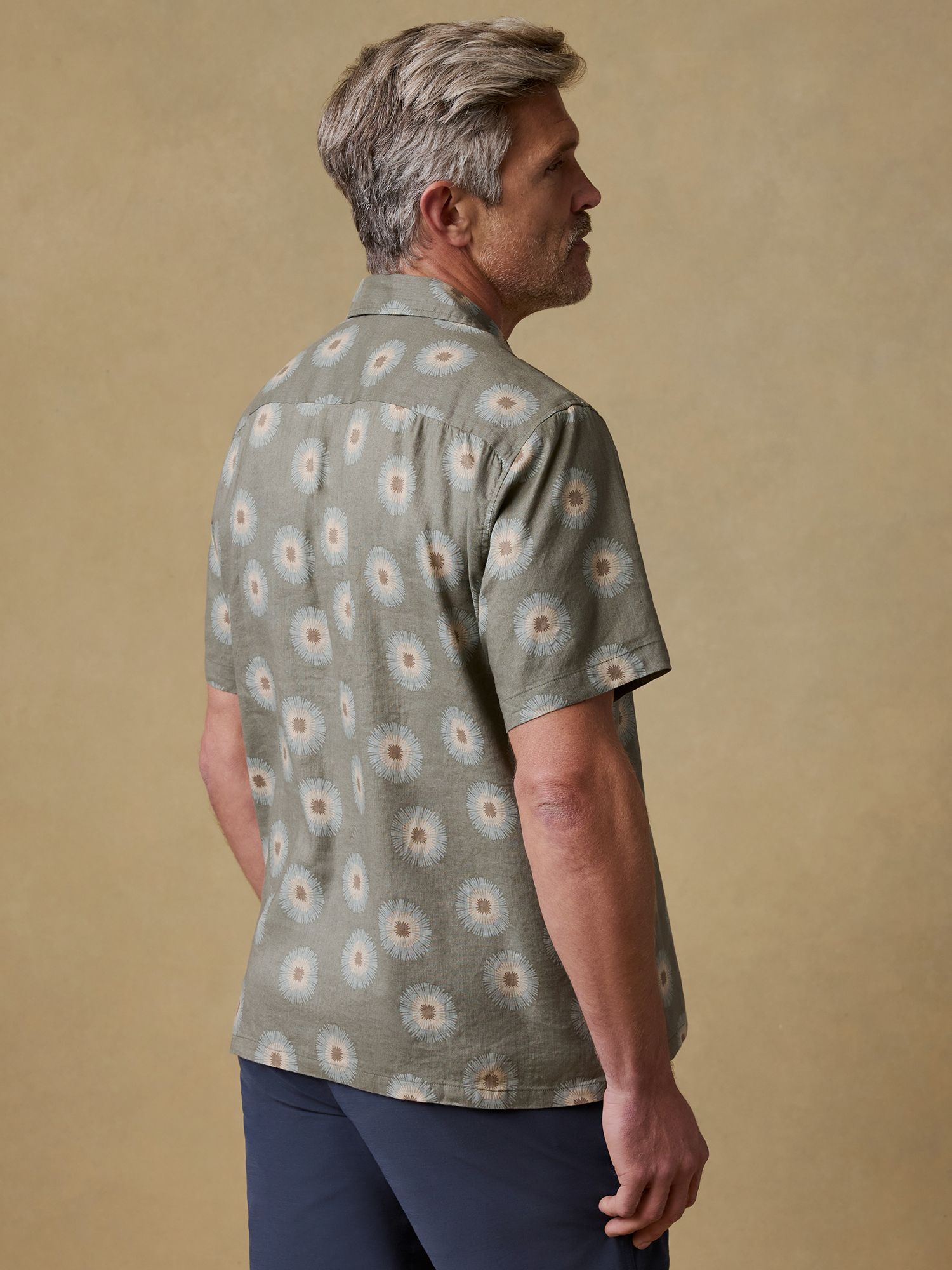 Faherty Men's Breeze Camp Short Sleeve Shirt product image