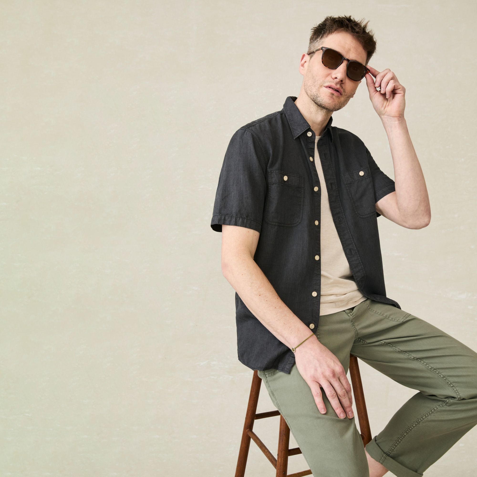 Faherty Men's Tried & True Chambray Shirt product image