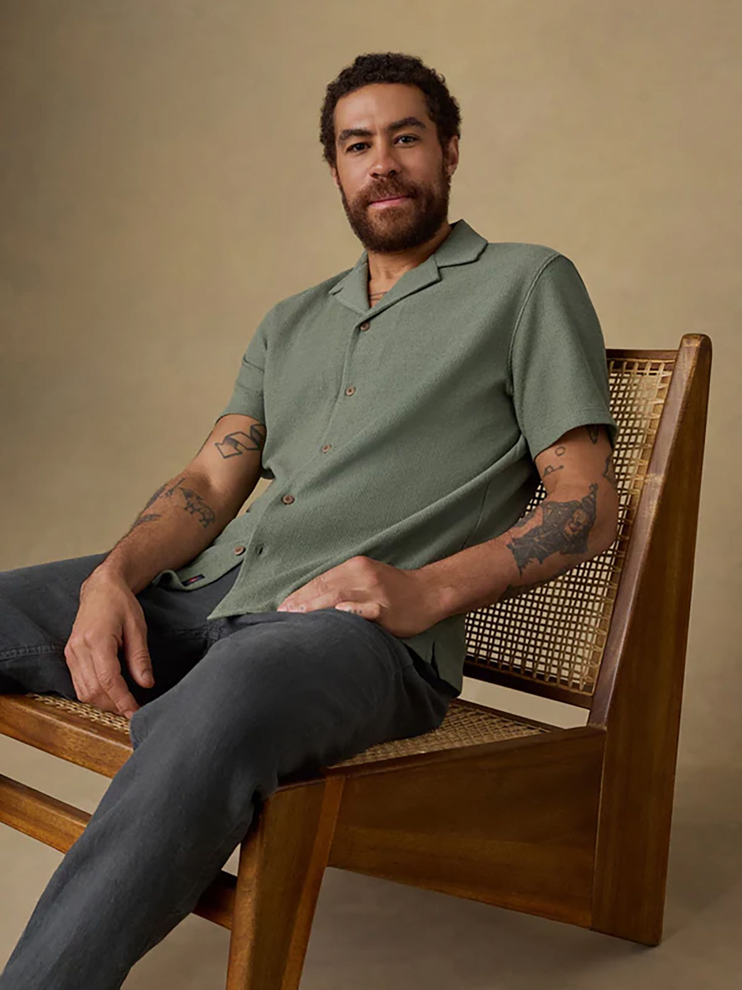 Faherty Men's Oasis Short Sleeve Woven Shirt product image