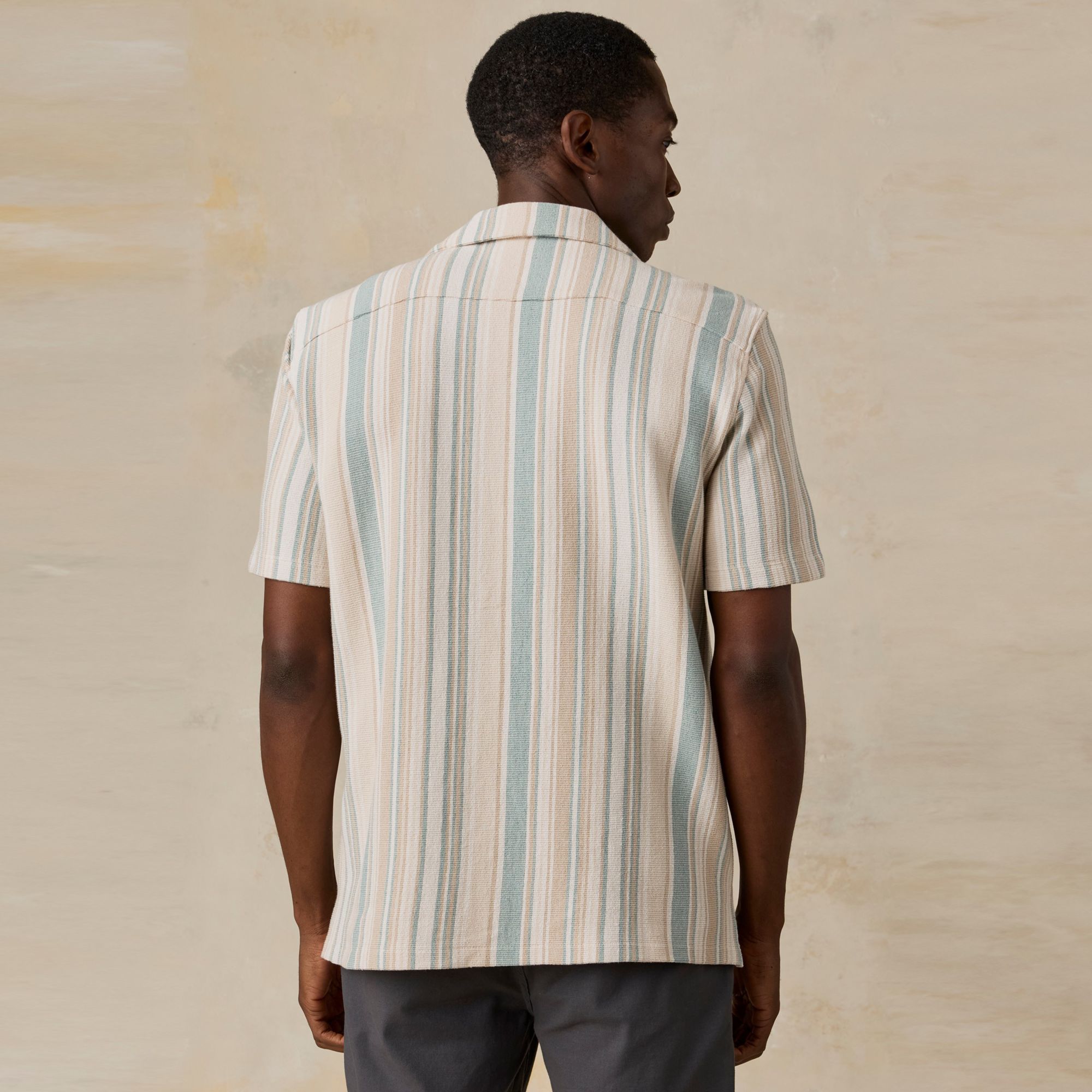 Faherty Men's Oasis Short Sleeve Woven Shirt product image