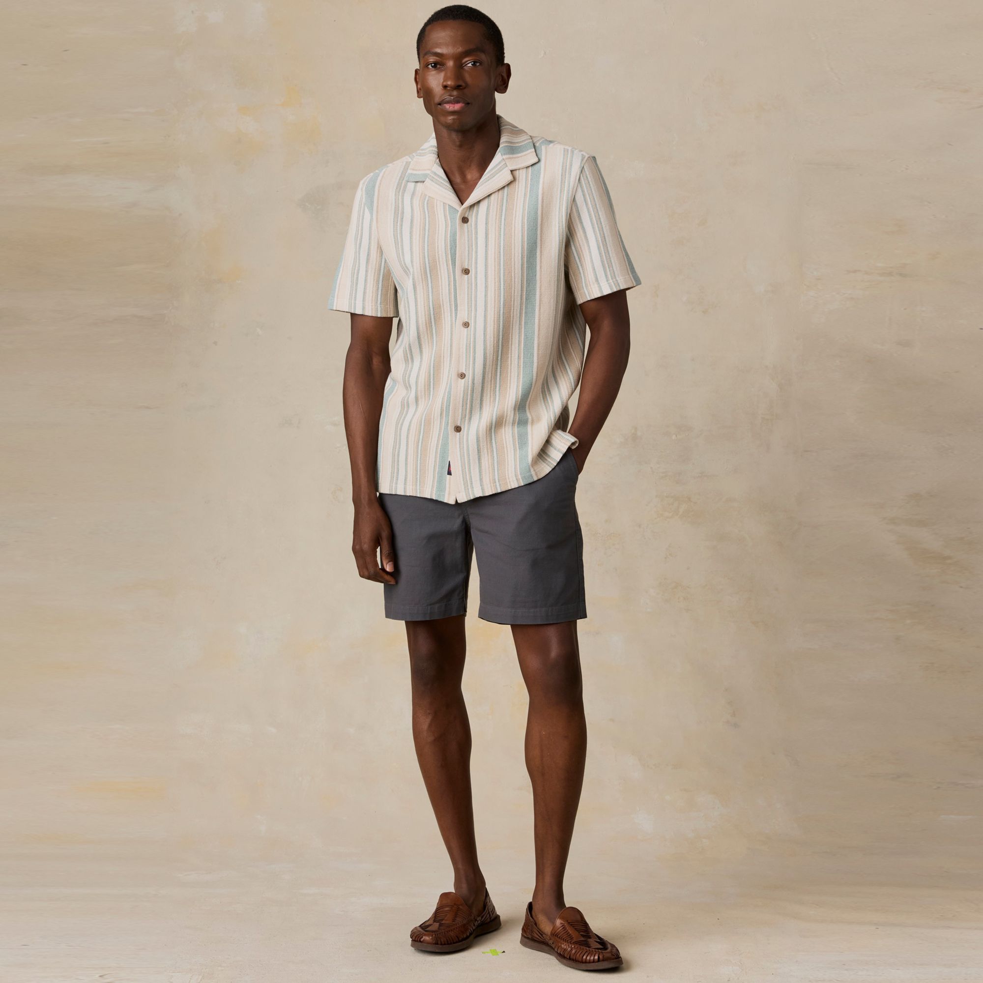 Faherty Men's Oasis Short Sleeve Woven Shirt product image