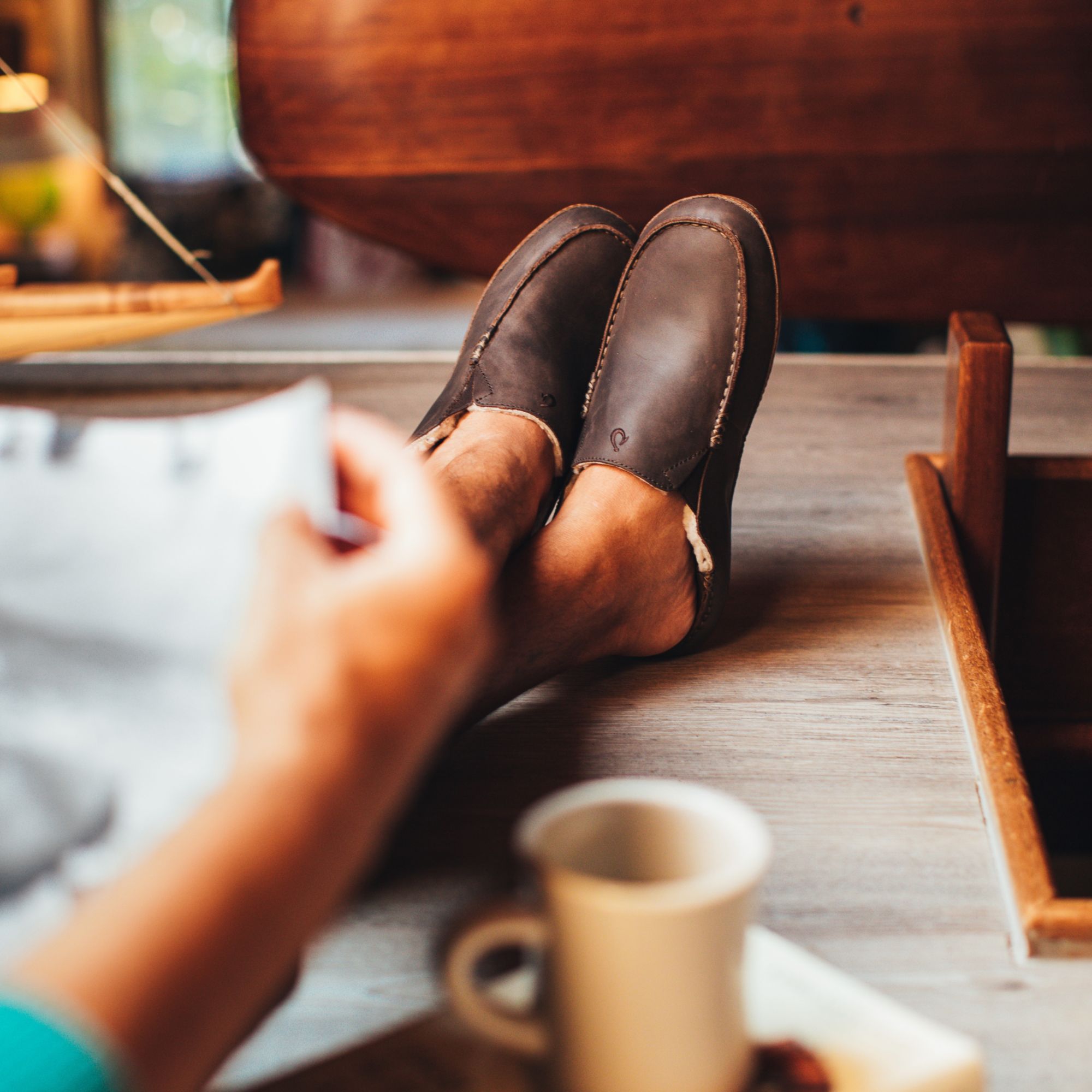 olukai men's slippers