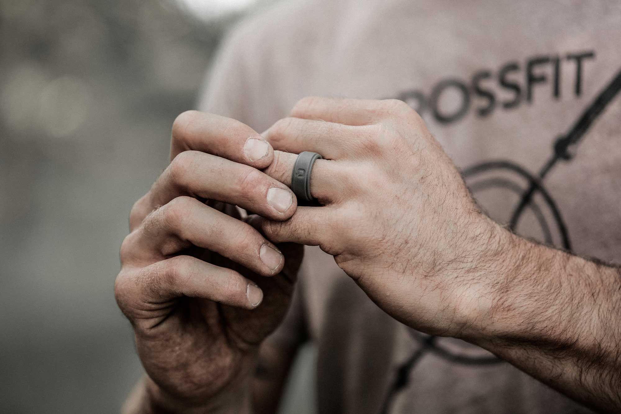 QALO Men's Step Edge Silicone Ring product image