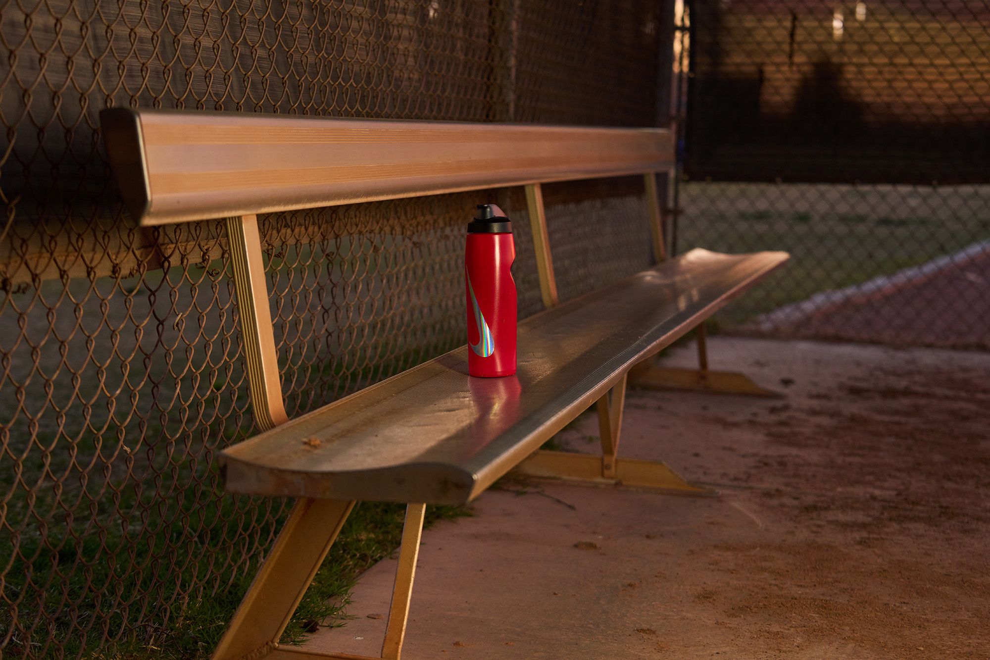 Nike Refuel 32 oz. Water Bottle with Locking Lid product image