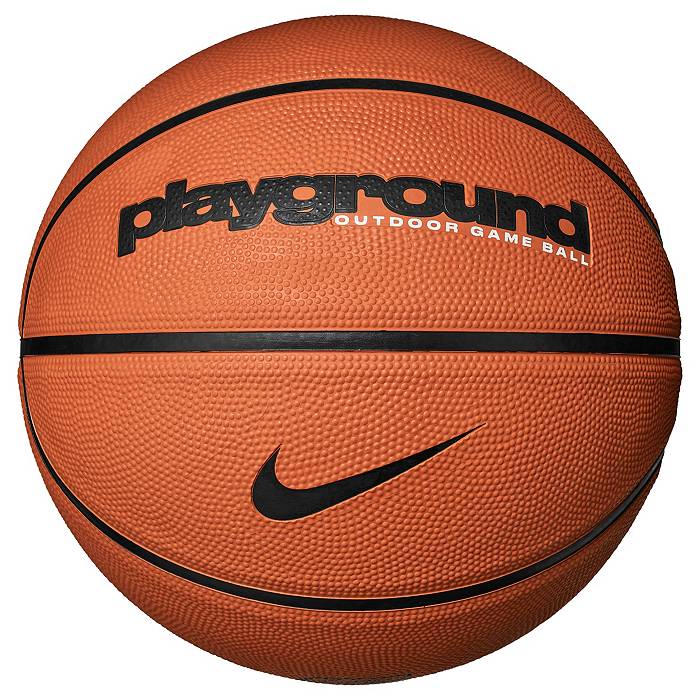Nike - Playground 8P LeBron James Basketball