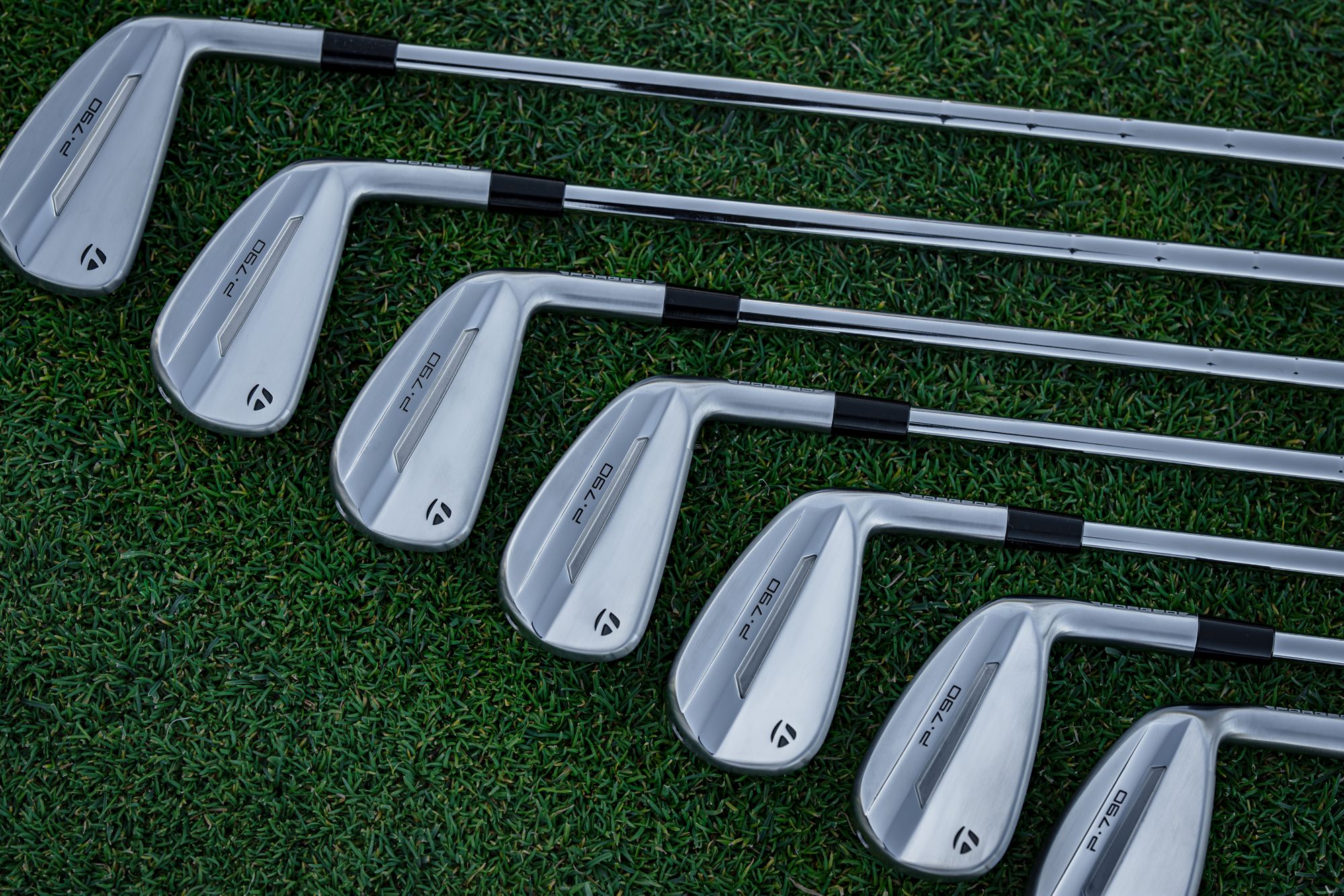 Used TaylorMade P790 Irons product image