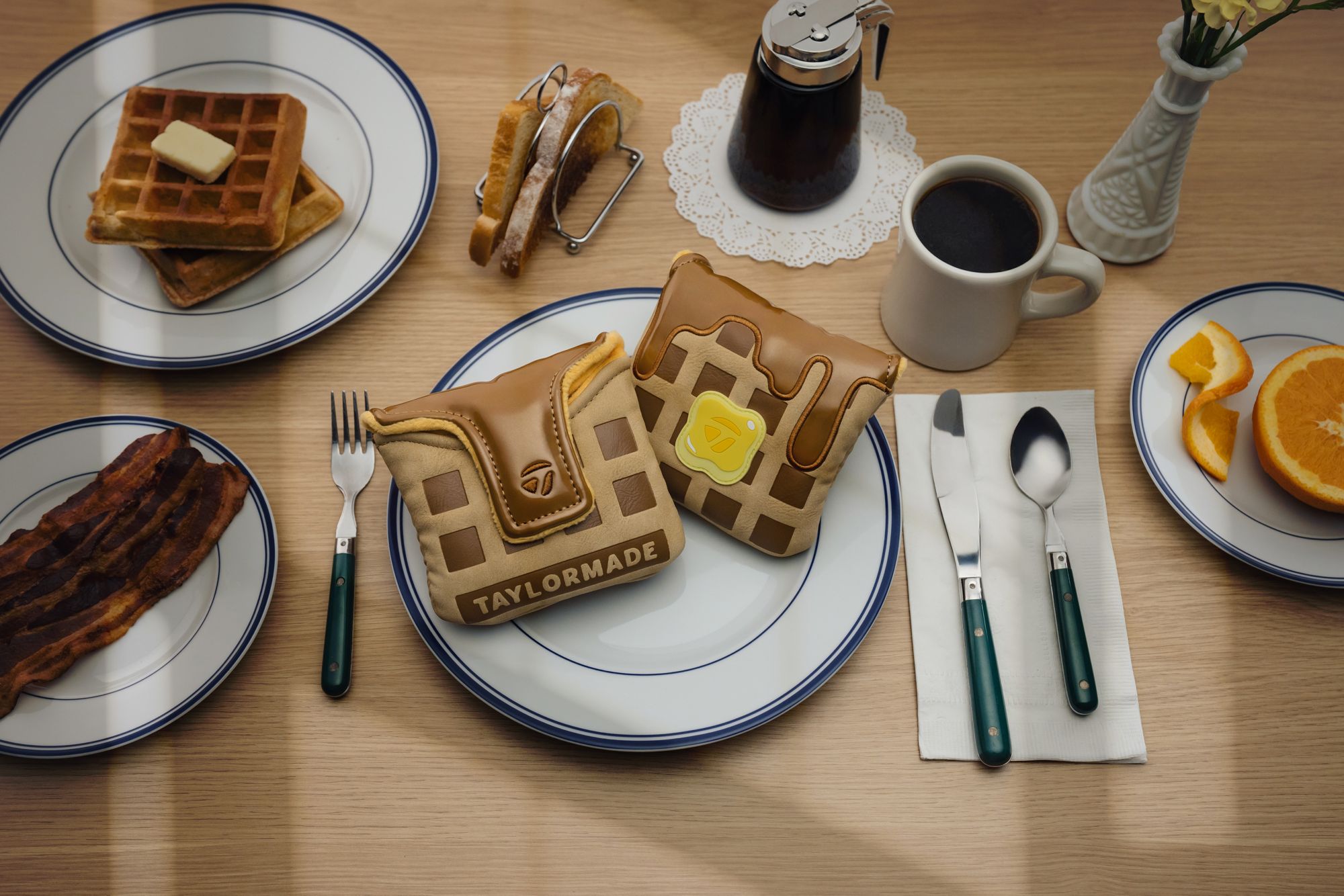 TaylorMade Hot Off The Iron Mallet Putter Headcover product image