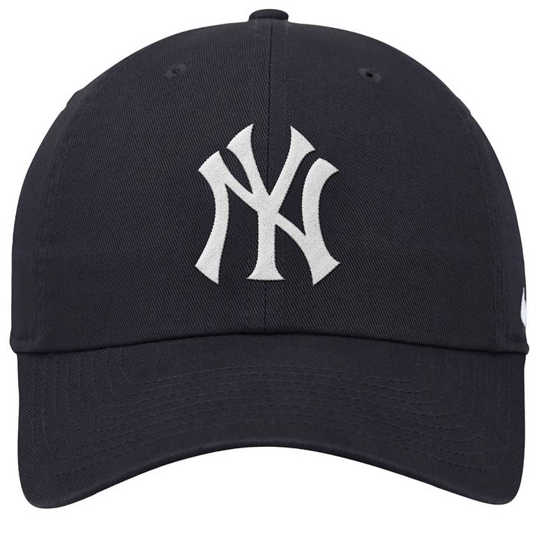 Nike Adult New York Yankees Blue Club Evergreen Adjustable Nike Adult New York Yankees Blue Club Evergreen Adjustable