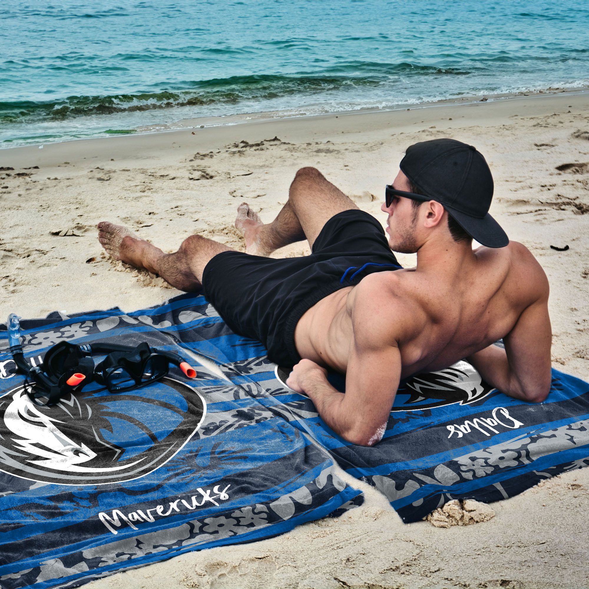 TheNorthwest Dallas Mavericks Pocket Beach Towel product image