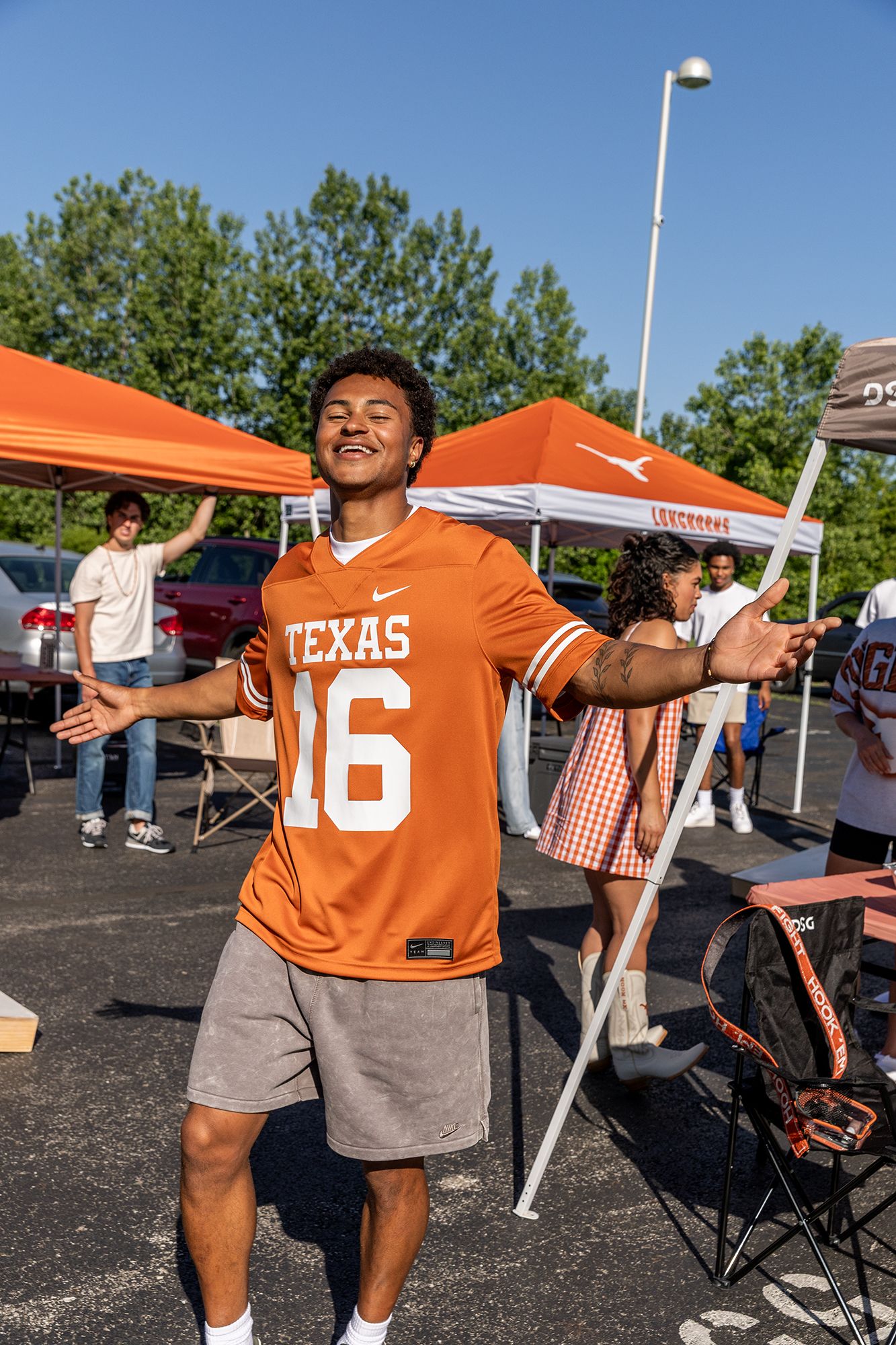 Nike Men's Texas Longhorns Arch Manning #16 Orange Replica Jersey product image