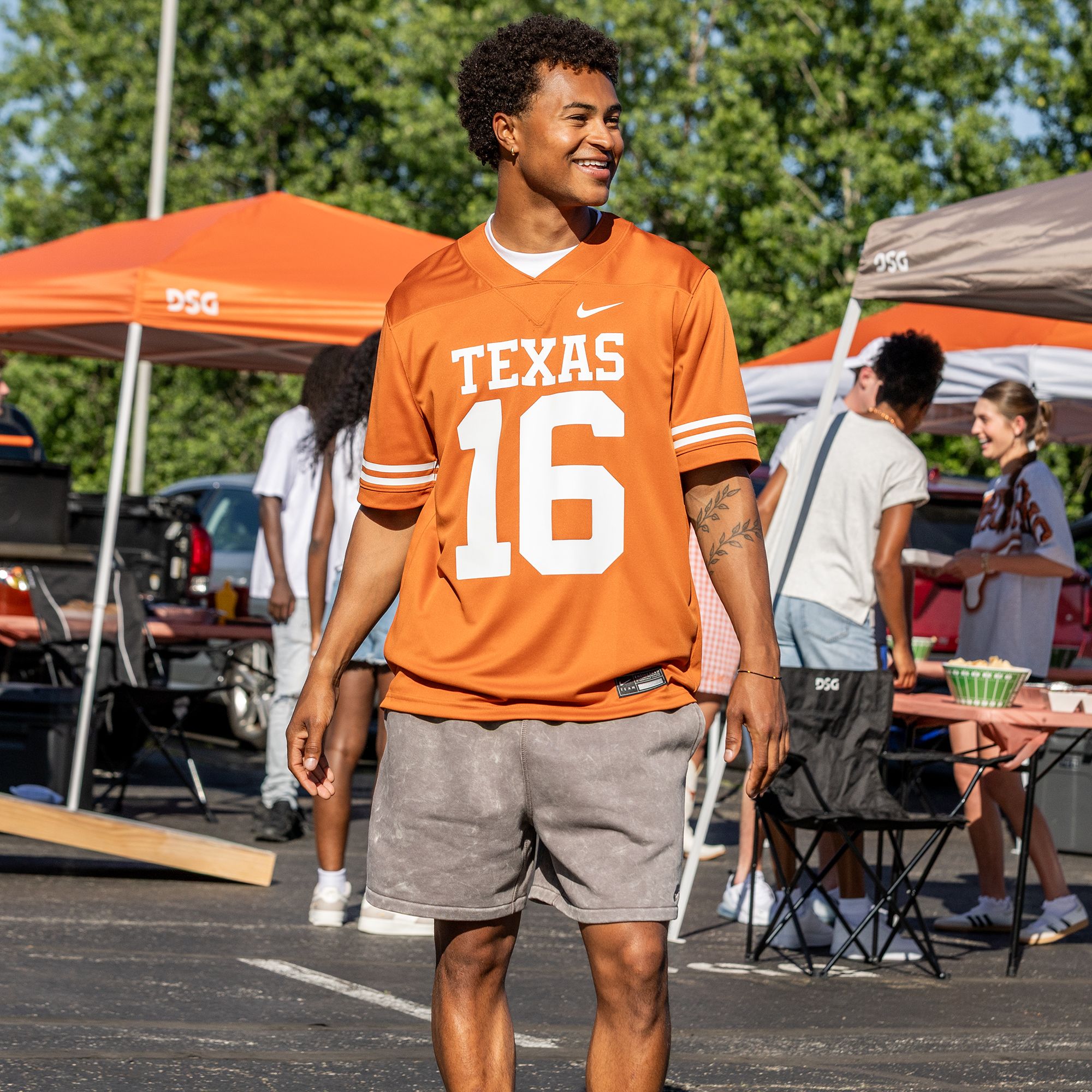 Nike Men's Texas Longhorns Arch Manning #16 Orange Replica Jersey product image