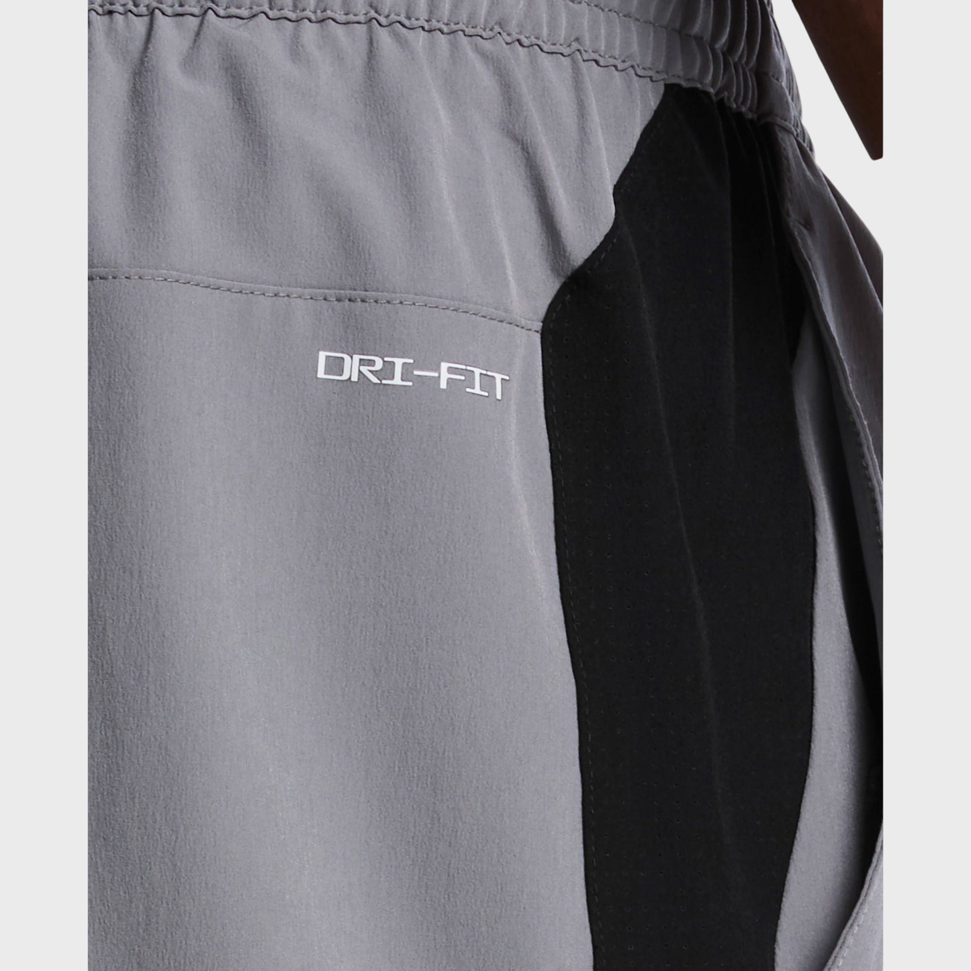 Nike Men's Contend 9" Brief Lined Volley Swim Trunks product image
