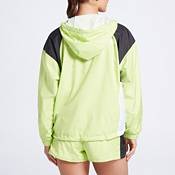 The North Face Women's Hydrenaline 2000 Jacket product image